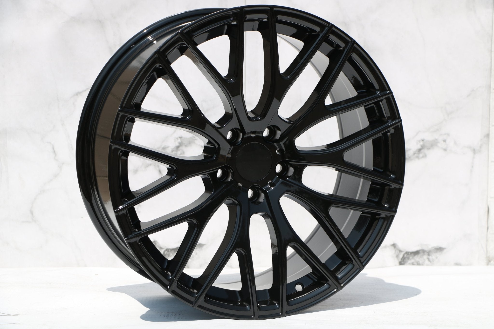 W008 D973 Gloss Black 17x7.5 ET35 5x112/114.3 CB73.1