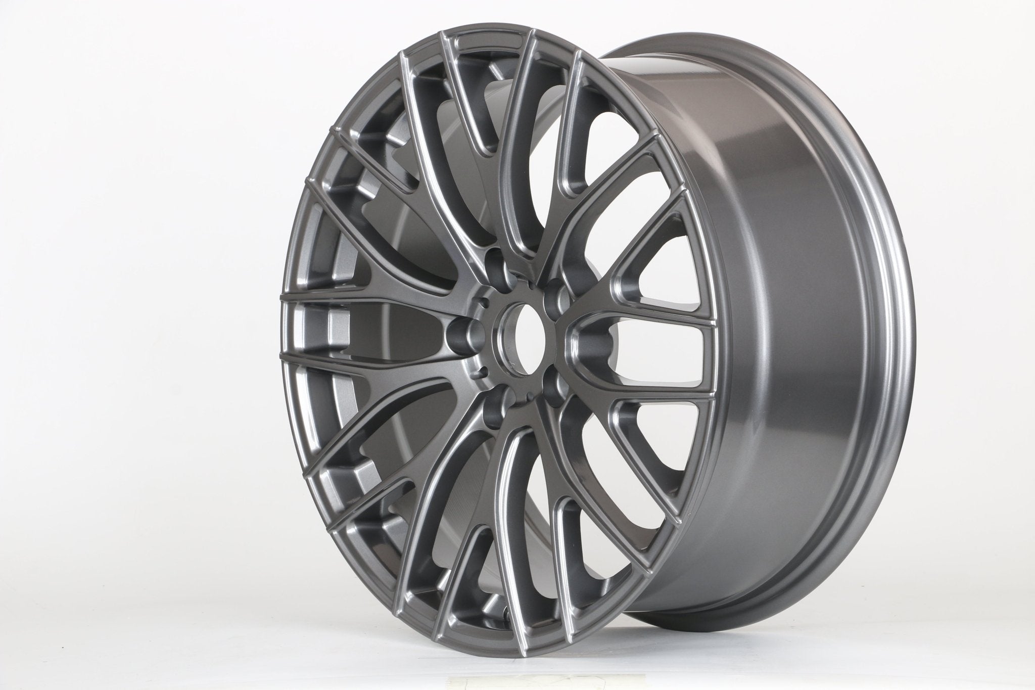 W008 D973 Gunmetal 17x7.5 ET35 5x112/114.3 CB73.1
