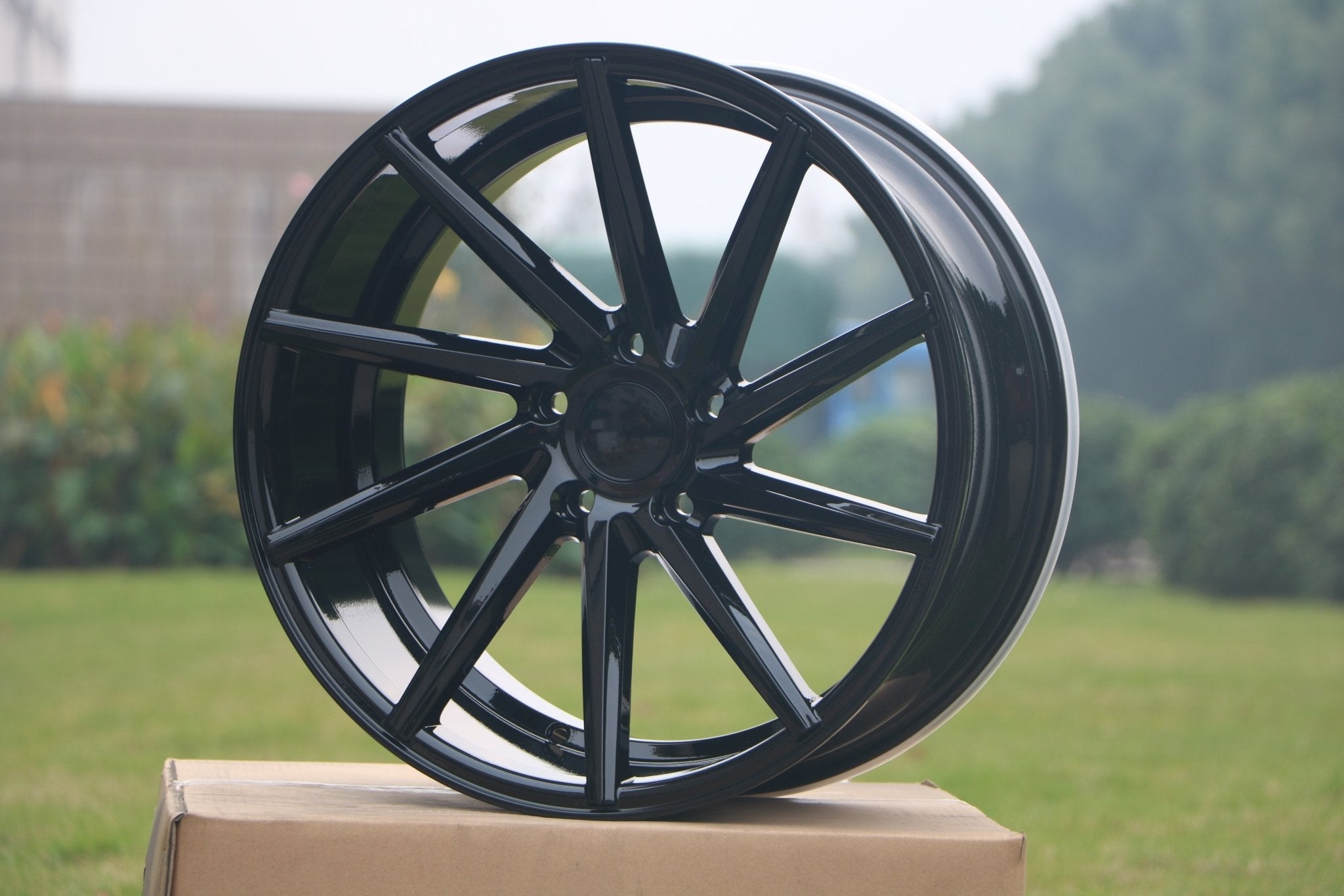 W013 1059 Gloss Black 18x8.0 ET35 5x112/114.3 CB 73.1