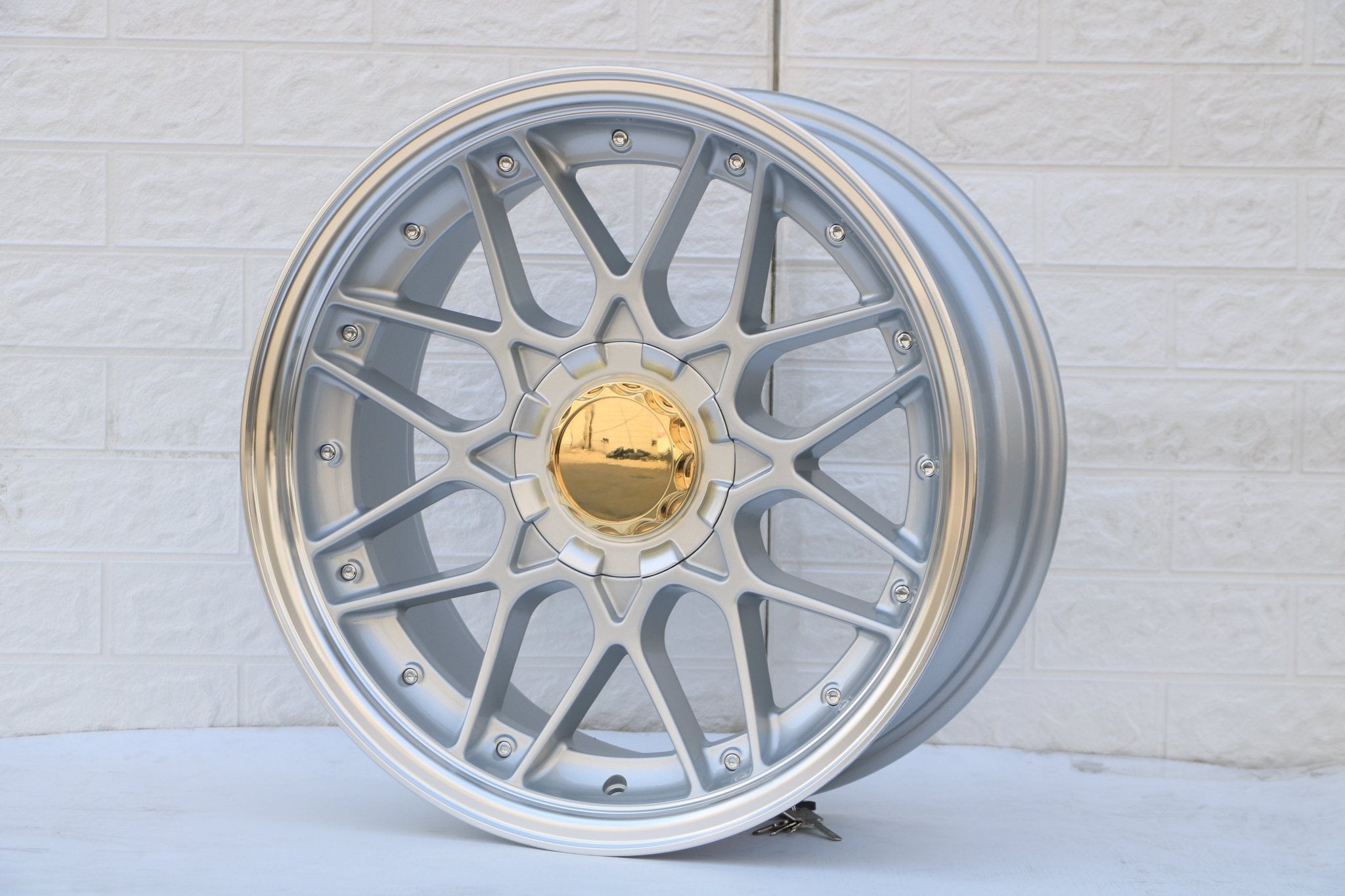 W025 SSA06 Silver Machined Face With Silver Rivet 18x9.0 ET30 5x120/114.3 CB73.1  MB-2325
