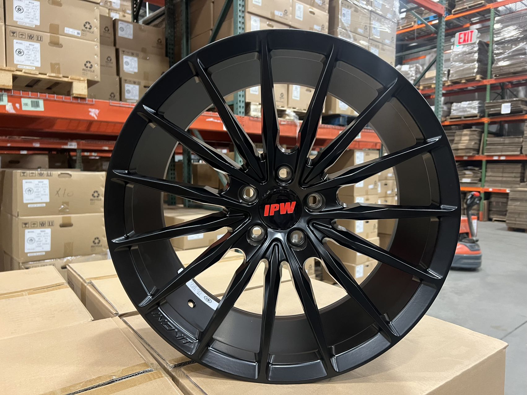 W090 XH219 Satin Black 19x8.5 ET35 5x114.3 CB73.1