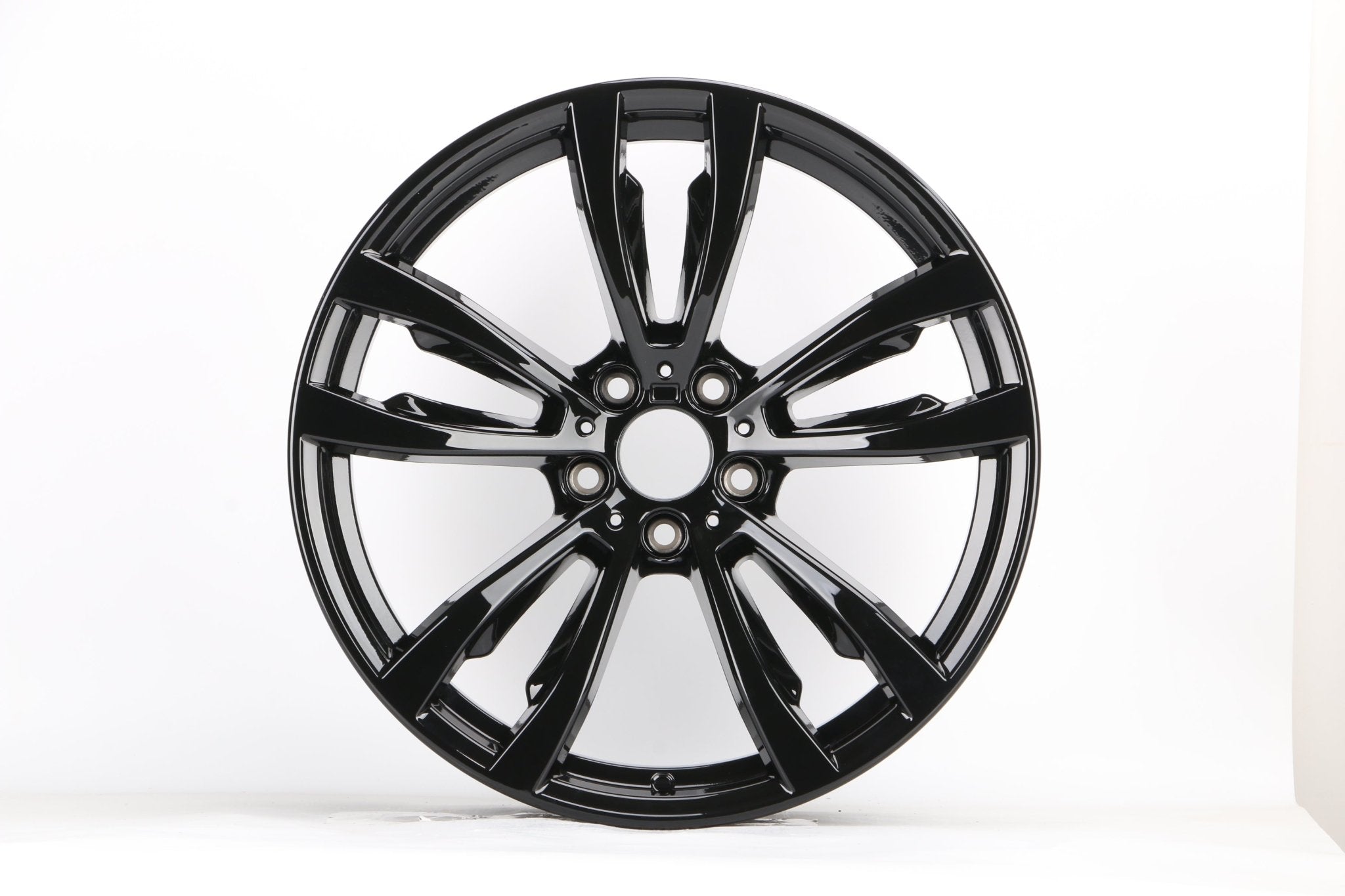 W1057 IV-921 Gloss Black 20x11 ET37 5x120 CB74.1