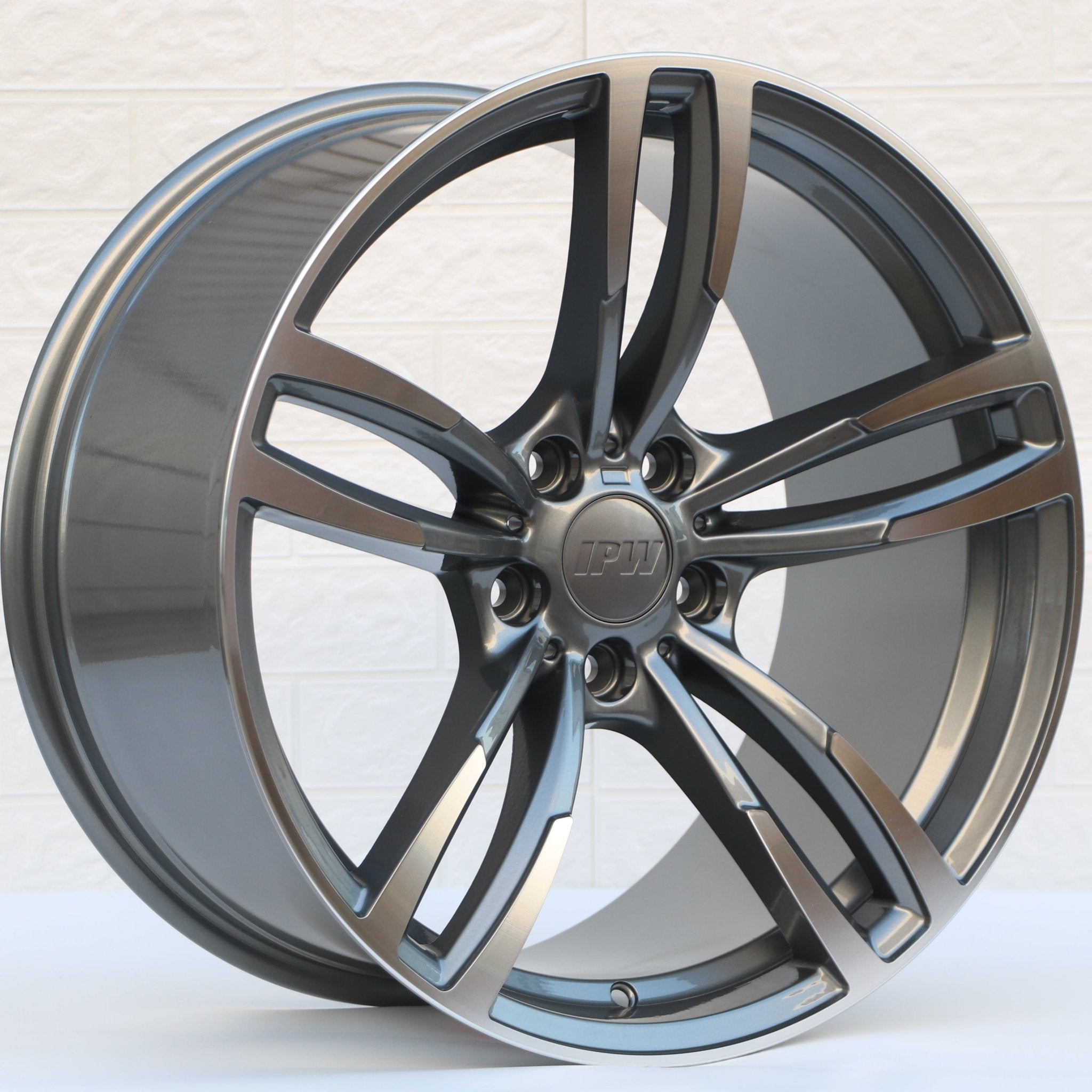 W1121 Gunmetal Machined Face 19x9.5 ET35 5x120 CB72.56