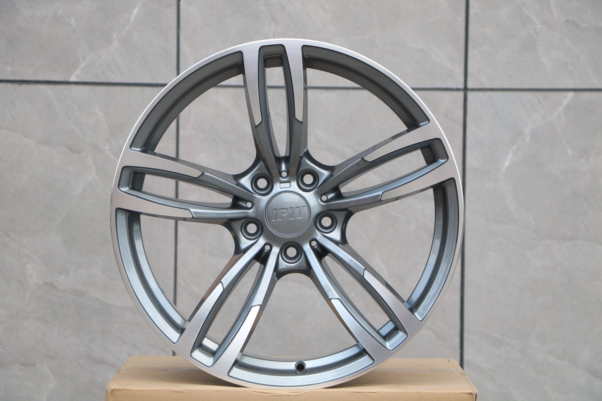 W1121 Gunmetal Machined Face 19x8.5 ET35 5x120 CB72.56