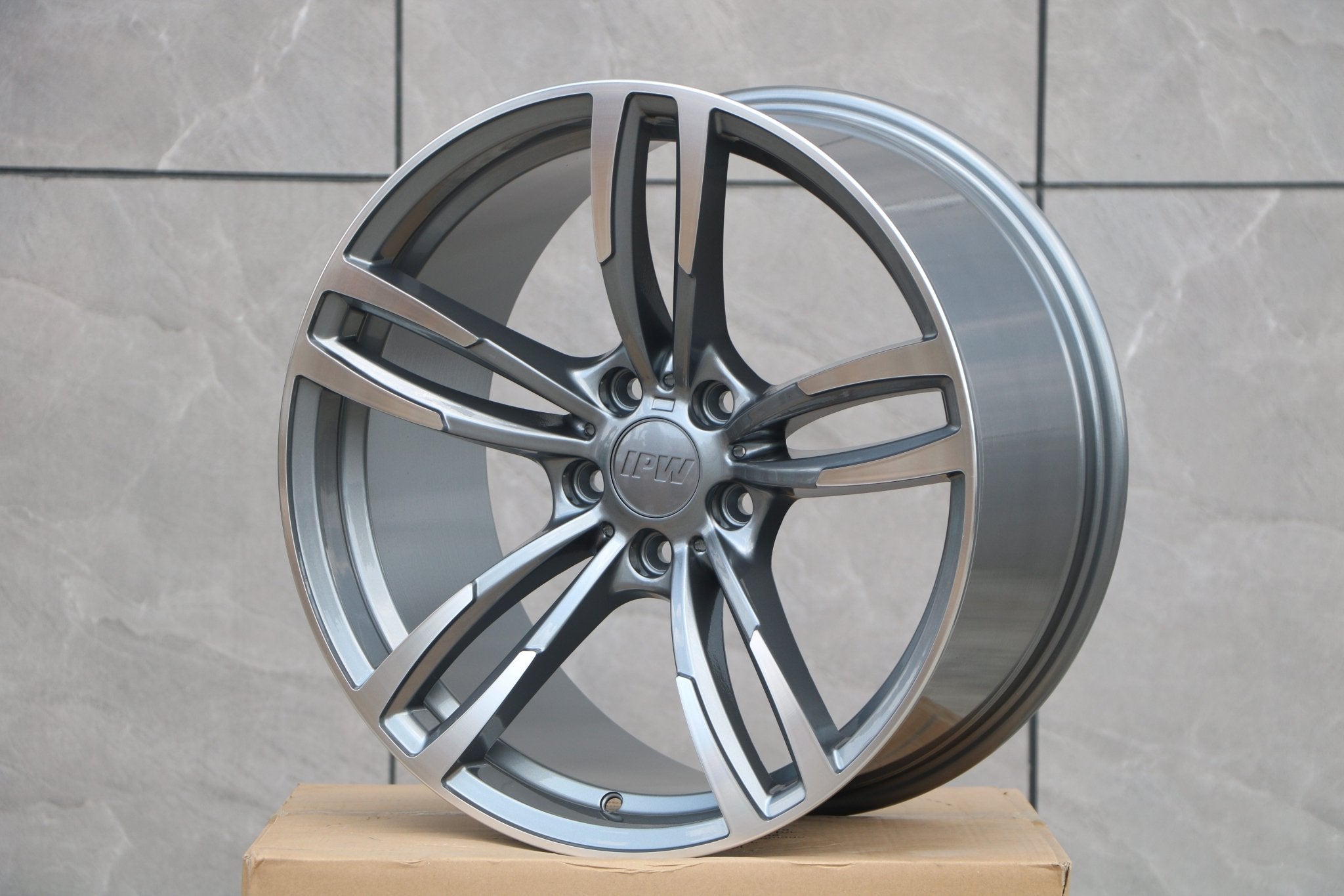 W1121 Gunmetal Machined Face 19x9.5 ET35 5x120 CB72.56