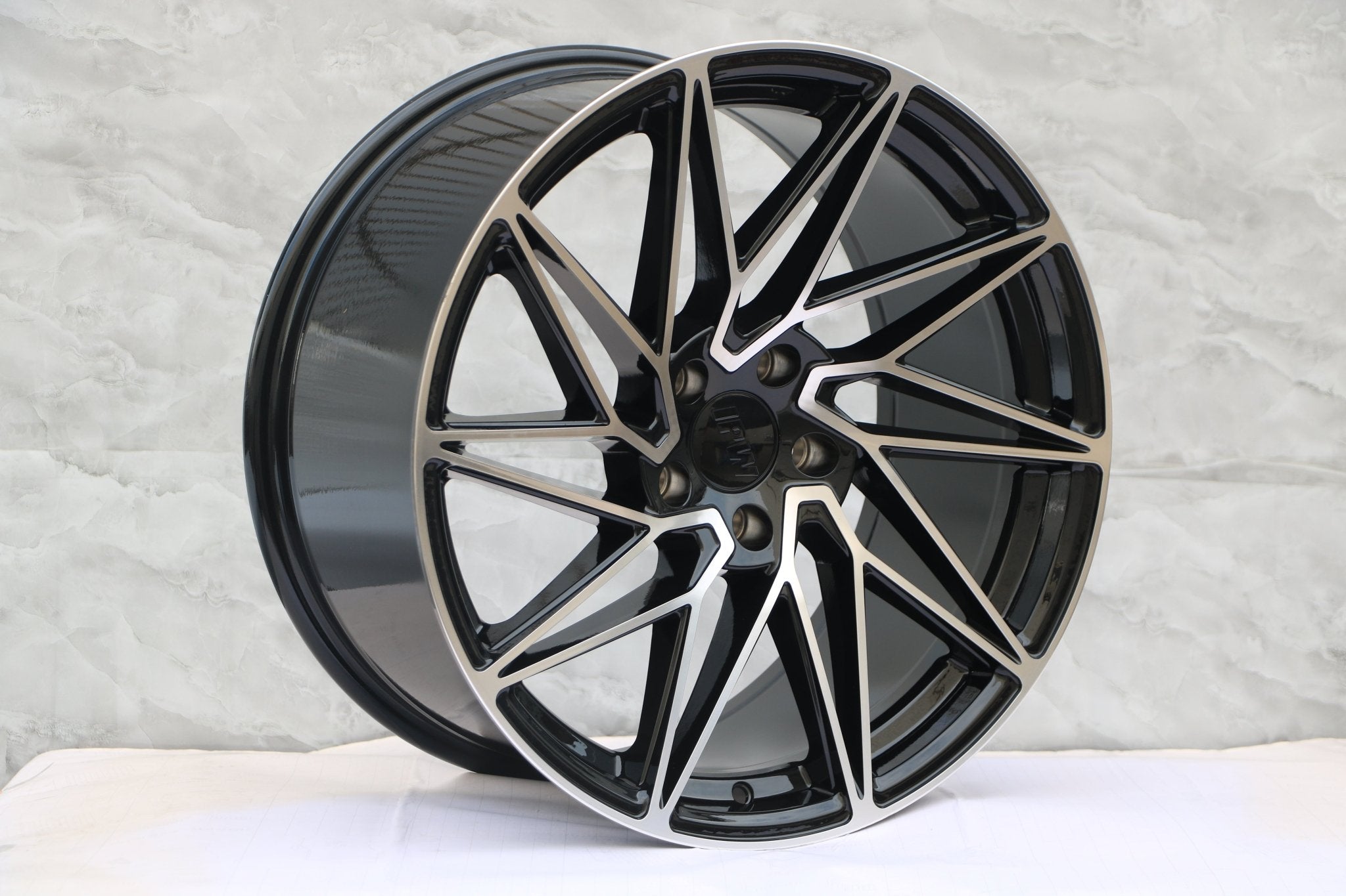 W1300 XH284 Black Machined Face 19x8.5 Et35 5x114.3 CB73.1