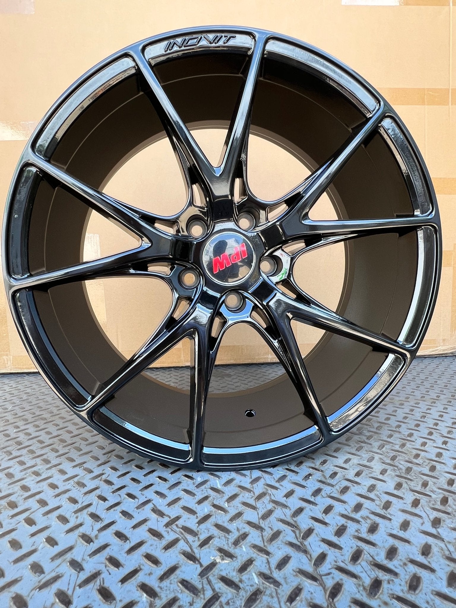 W1406 218 Gloss Black 19x8.5 ET35 5x114.3 CB73.1