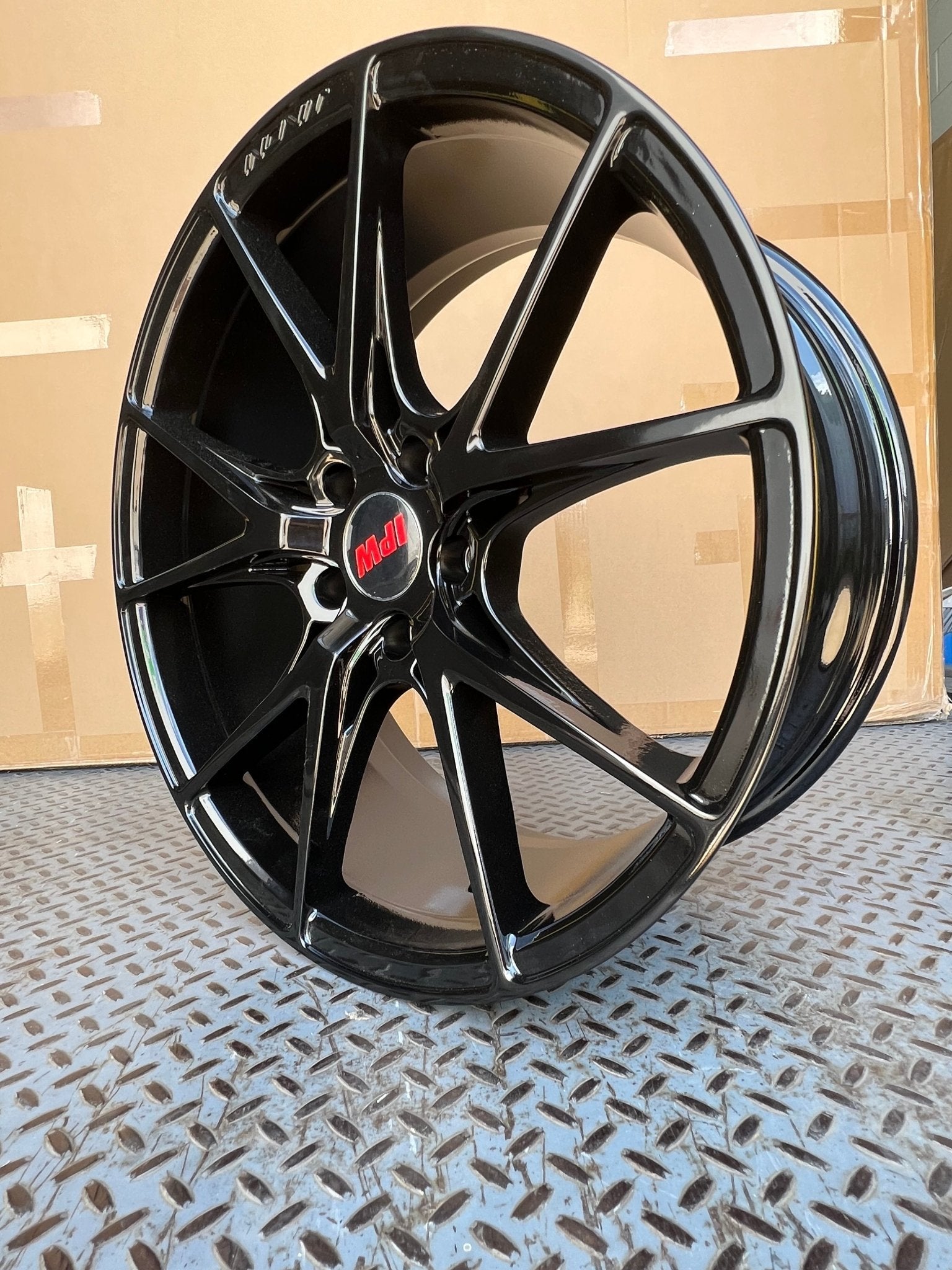 W1406 218 Gloss Black 19x9.5 ET35 5x114.3 CB73.1