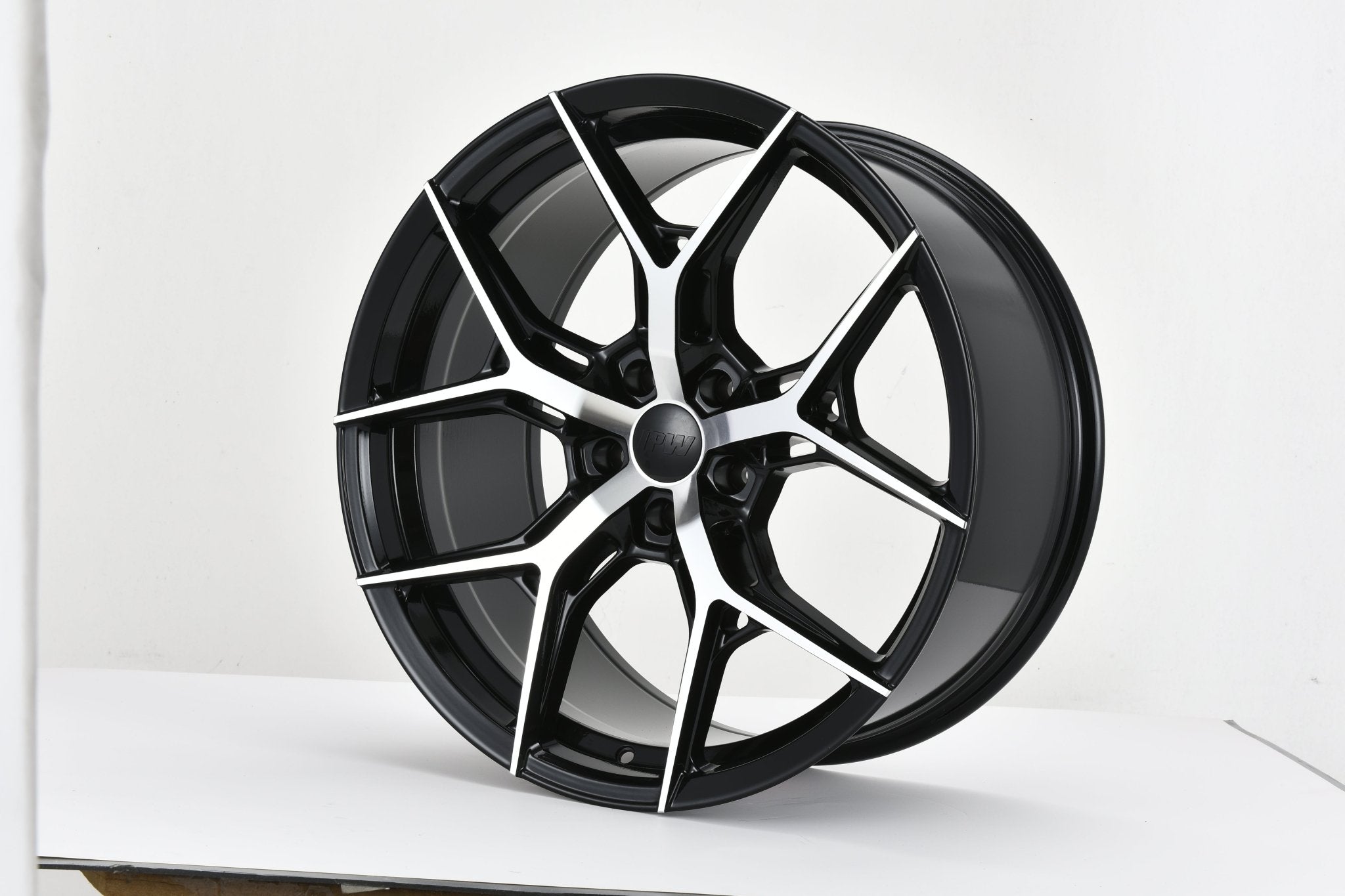 W1500 1696 Black Machined Face  20x10.0 Et35 5x114.3 CB73.1