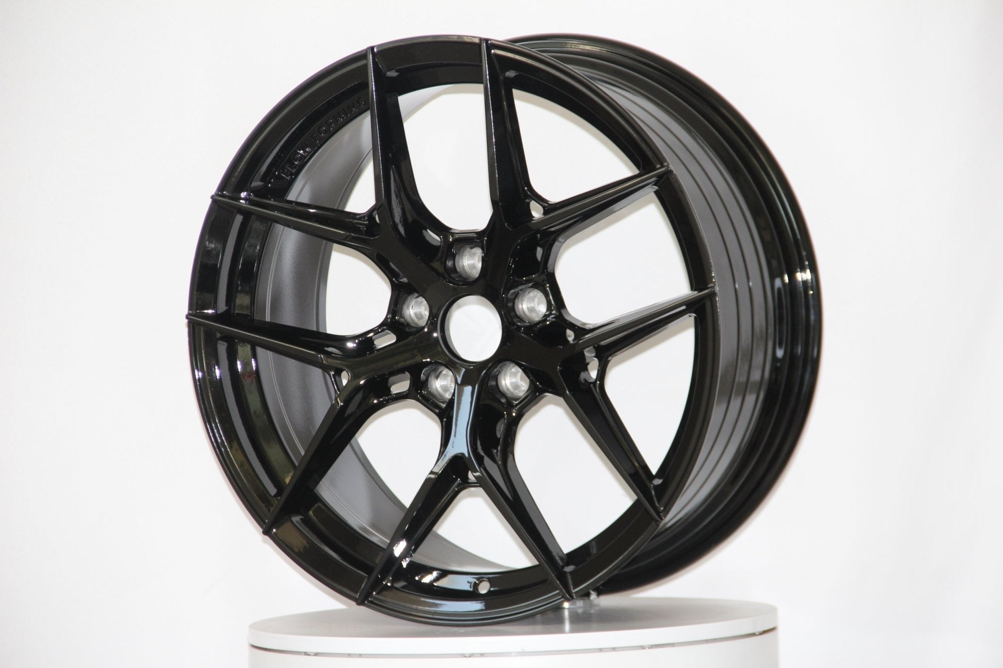 W1500 1696 Gloss Black 22x11 ET35 5x112 CB66.6