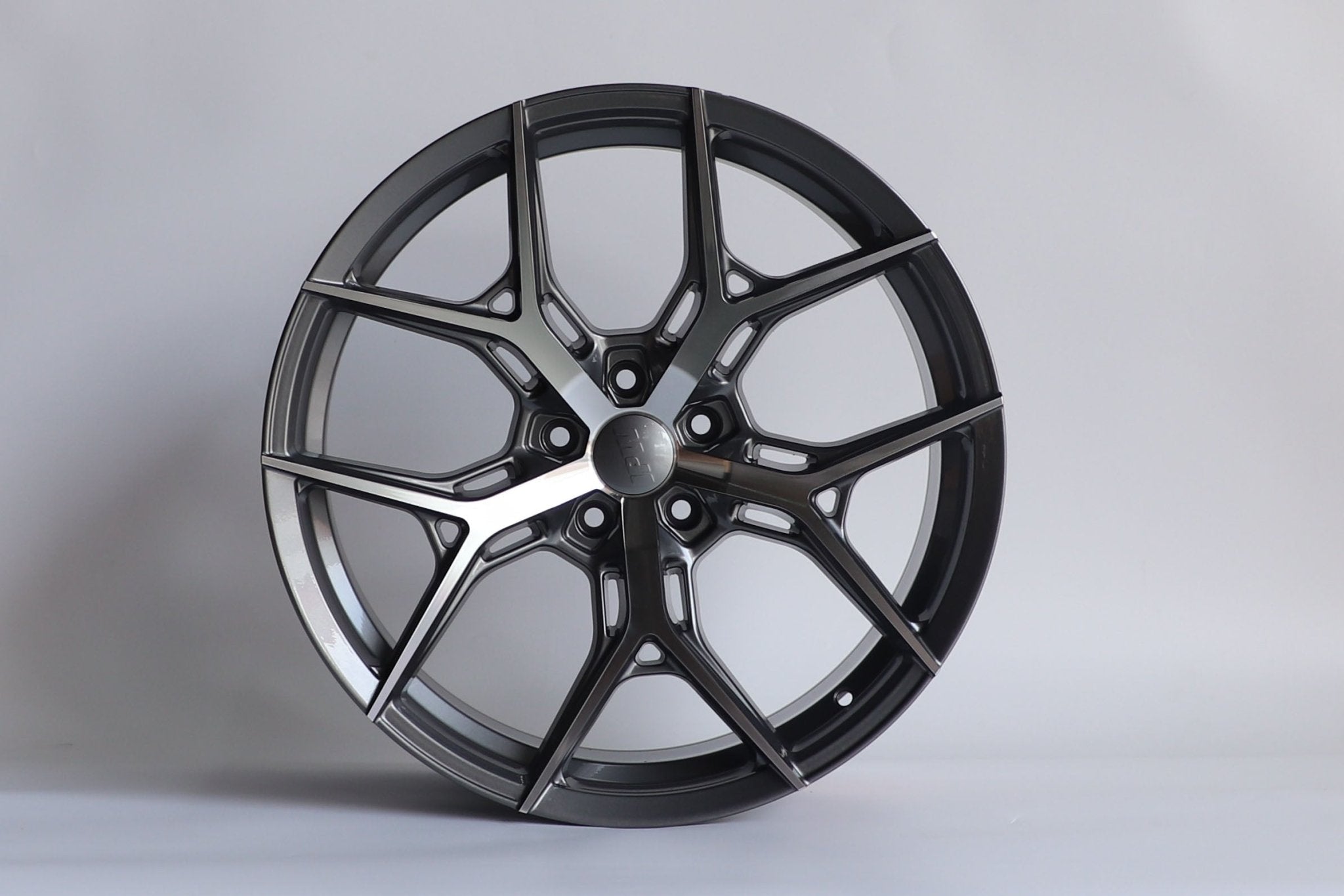 W1500 1696 Gunmetal Machined Face 20x10.0 Et35 5x114.3 CB73.1