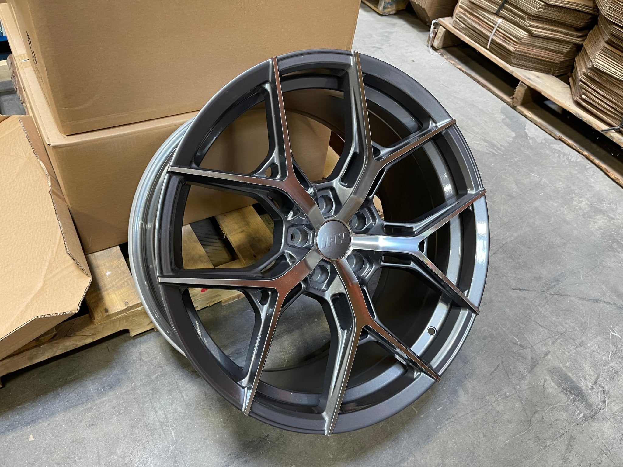 W1500 1696 Gunmetal Machined Face 20x10.0 Et35 5x114.3 CB73.1