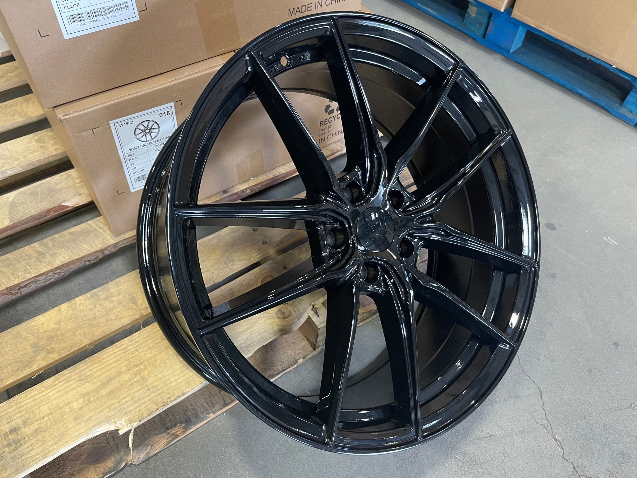W1502 1662 Gloss Black 20x9.5 ET38 5x114.3 CB73.1  C030IPW-B