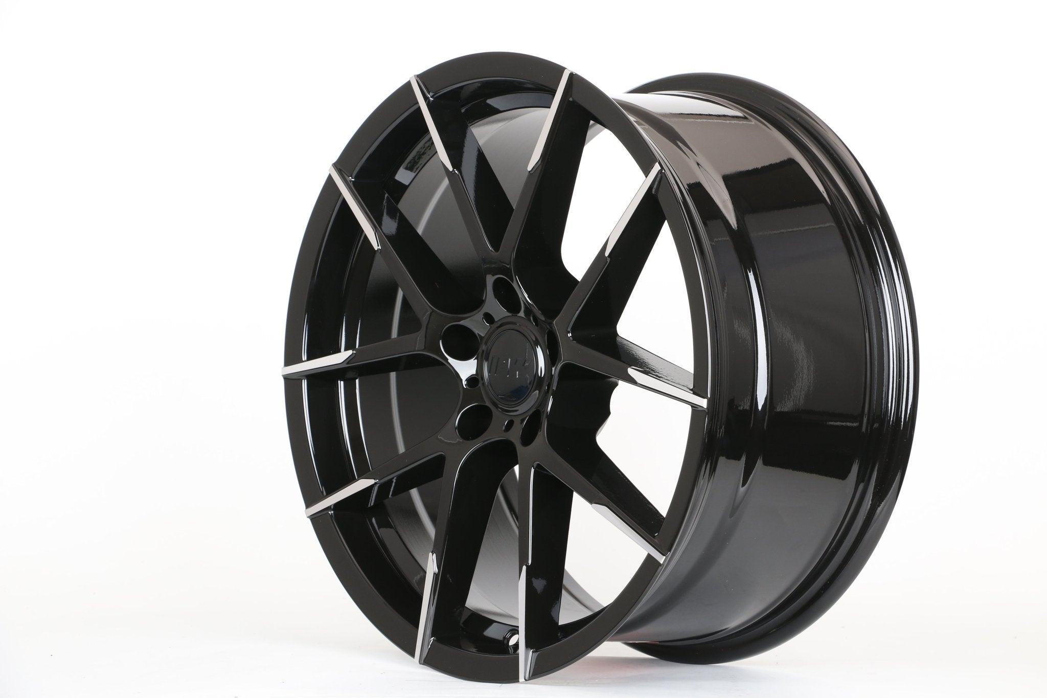 W1504 1641 Black Machined Face 18x8.5 ET35 5x114.3 CB73.1