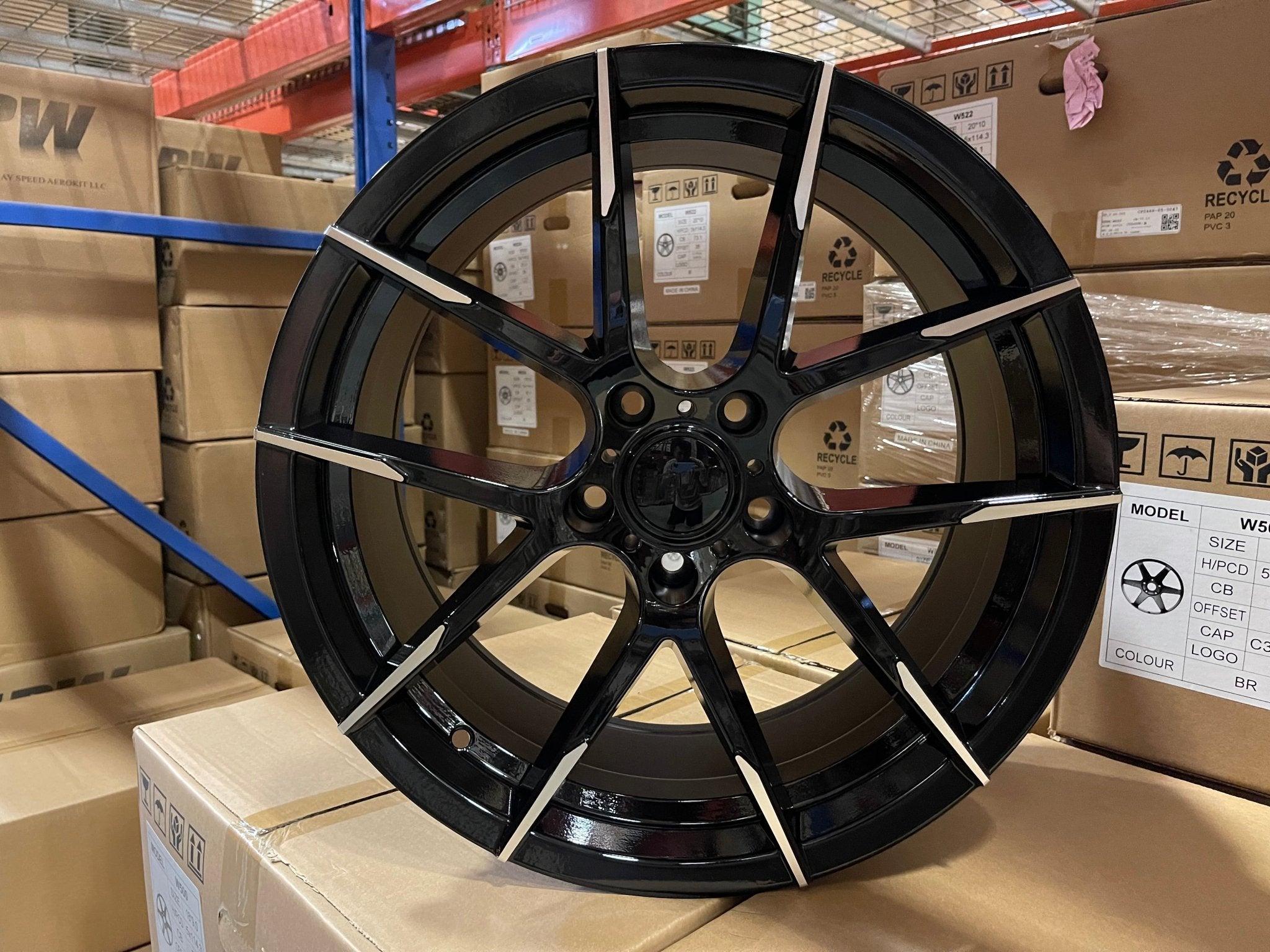 W1504 1641 Black Machined Face 18x8.5 ET35 5x114.3 CB73.1