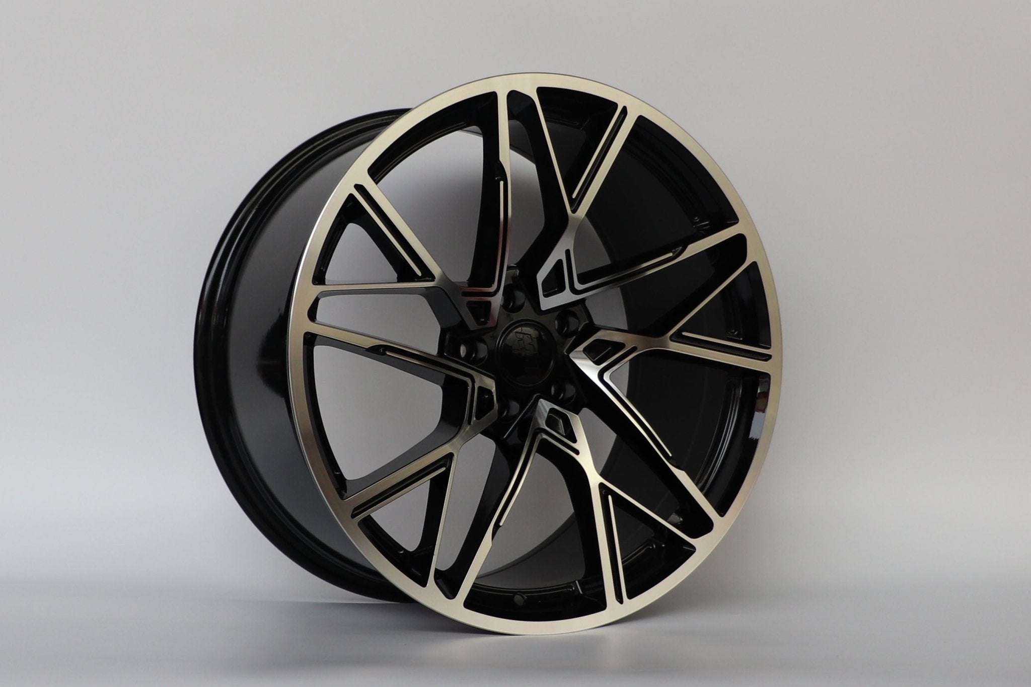 W1507 1463 Black Machined Face 20x10 Et40 5x114.3 CB73.1