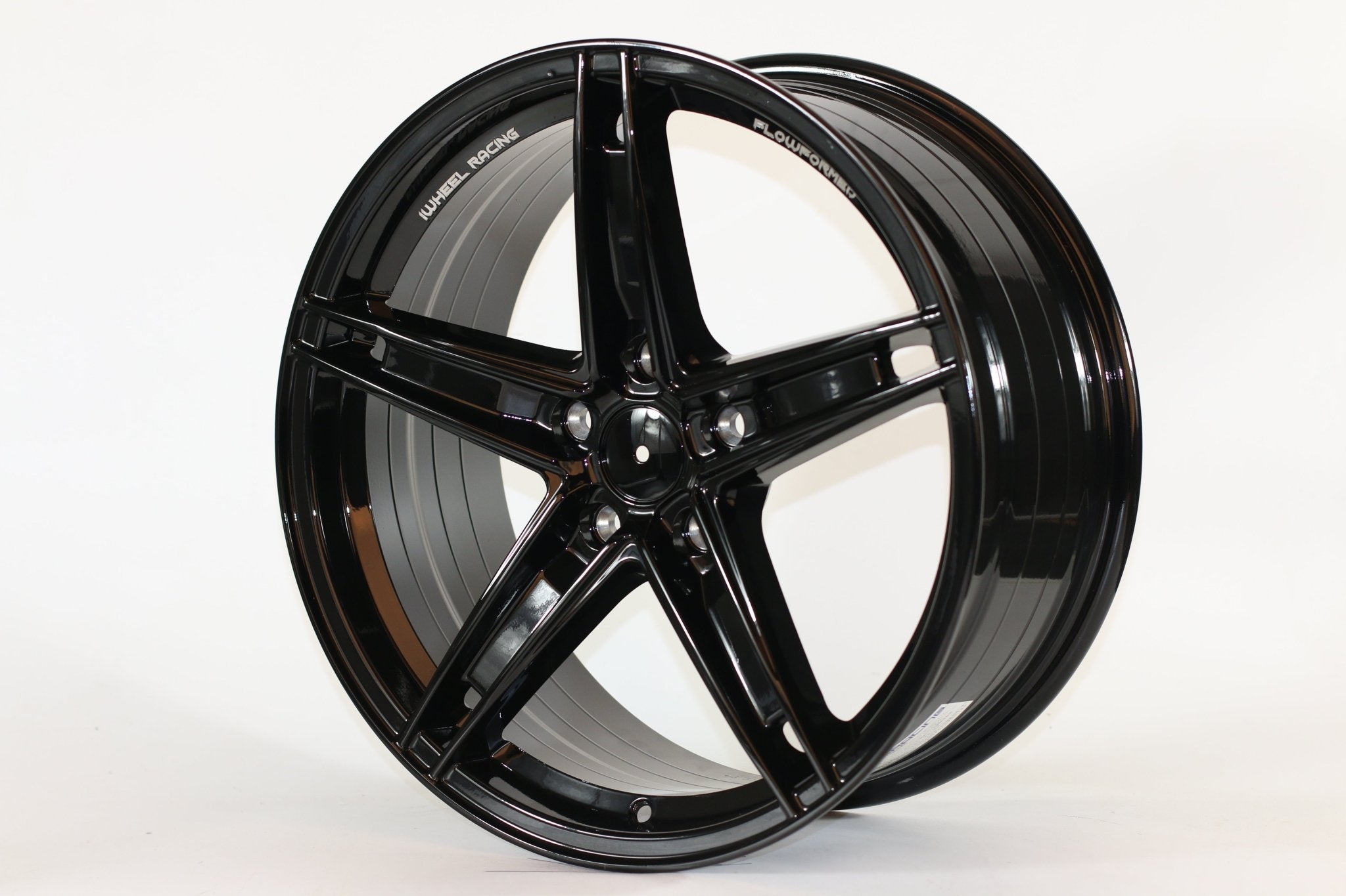 W1546 IVF-411 Gloss Black 18x8.0 ET35 5x114.3 CB73.1