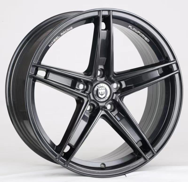 W1546 IVF-411 Gloss Black 18x8.0 ET35 5x114.3 CB73.1