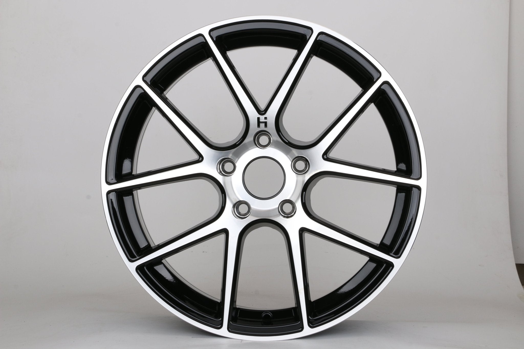 W1554 KB101 Black Machined Face 18x8.0 ET38 5x100 CB73.1