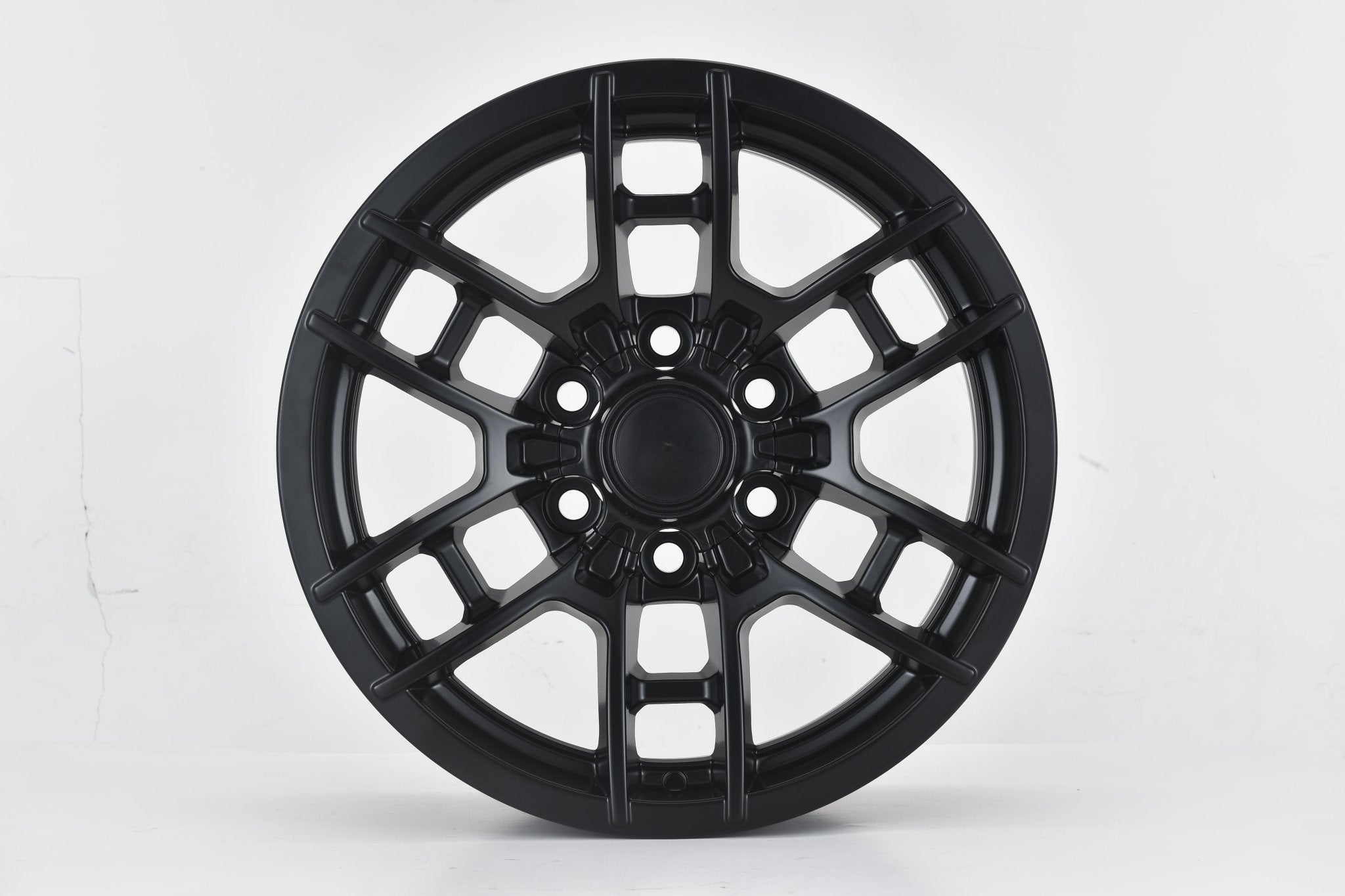 W209 1605 Gloss Black 17x8.0 ET5 6x139.7 CB106.1    CBM:0.062