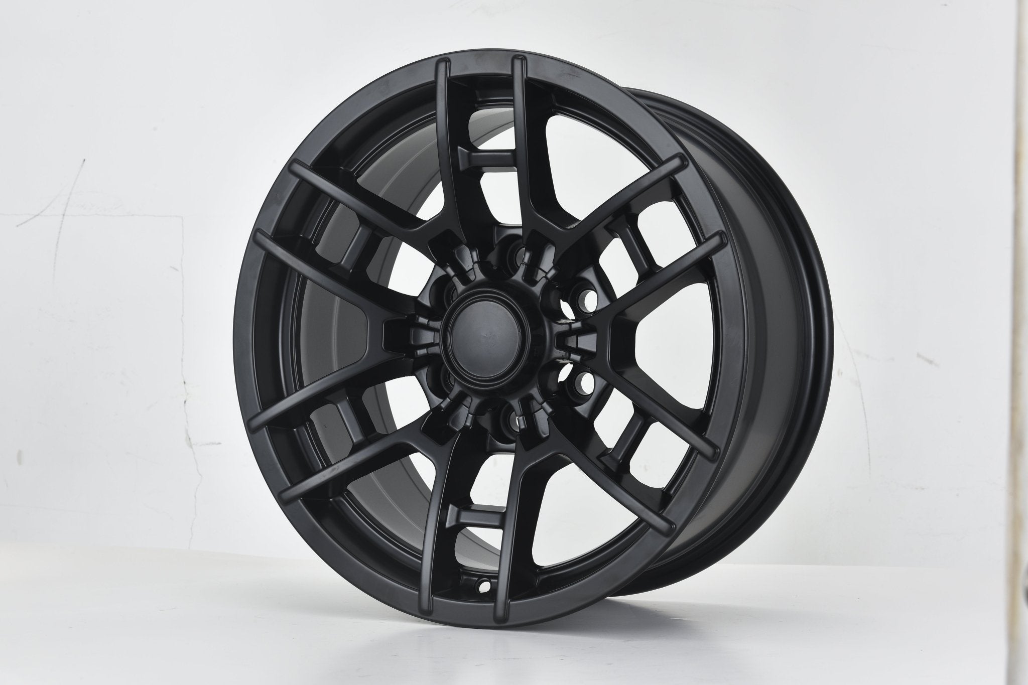 W209 1605 Gloss Black 17x8.0 ET5 6x139.7 CB106.1    CBM:0.062