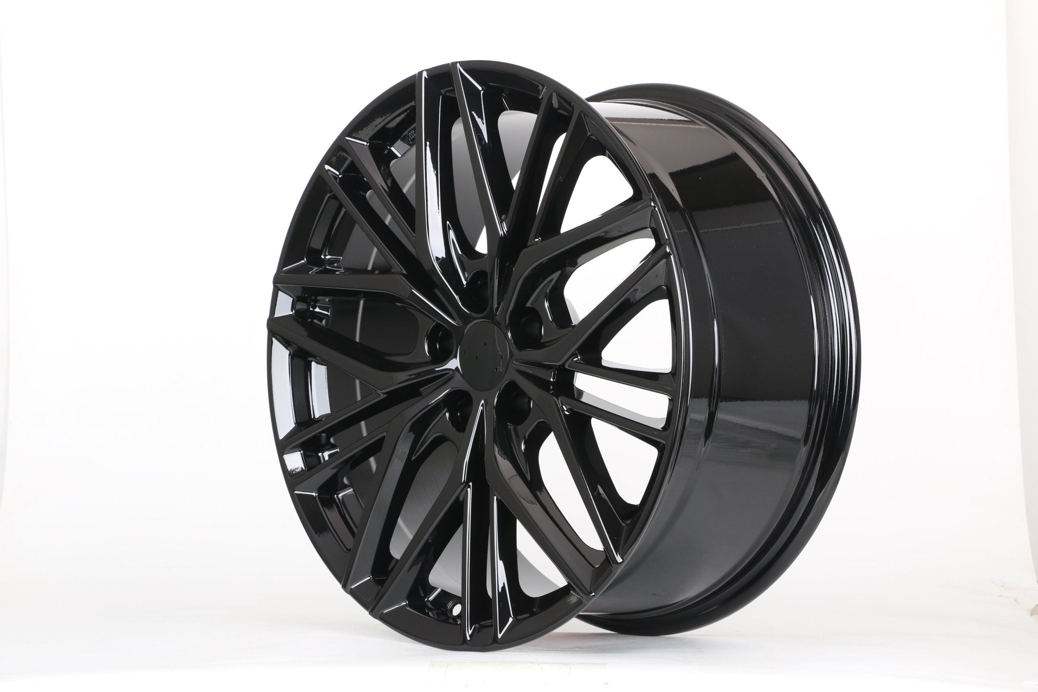 W212 D1907 Gloss Black 19x8.5 Et35 5x114.3 CB73.1 Corn Lug