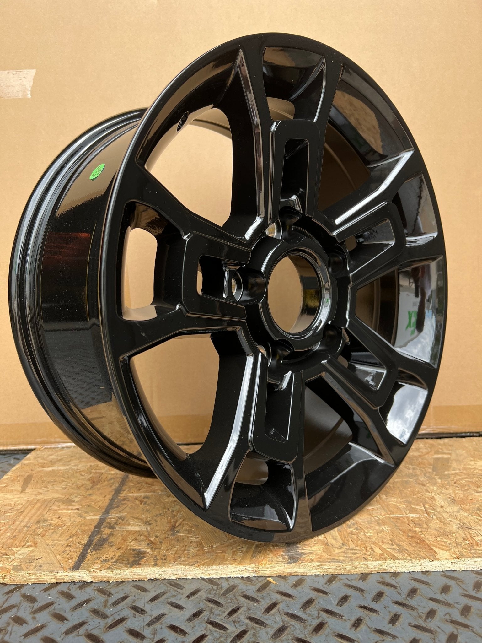 W253 XH298 Gloss Black 20x9.0 ET20 5x150 CB110