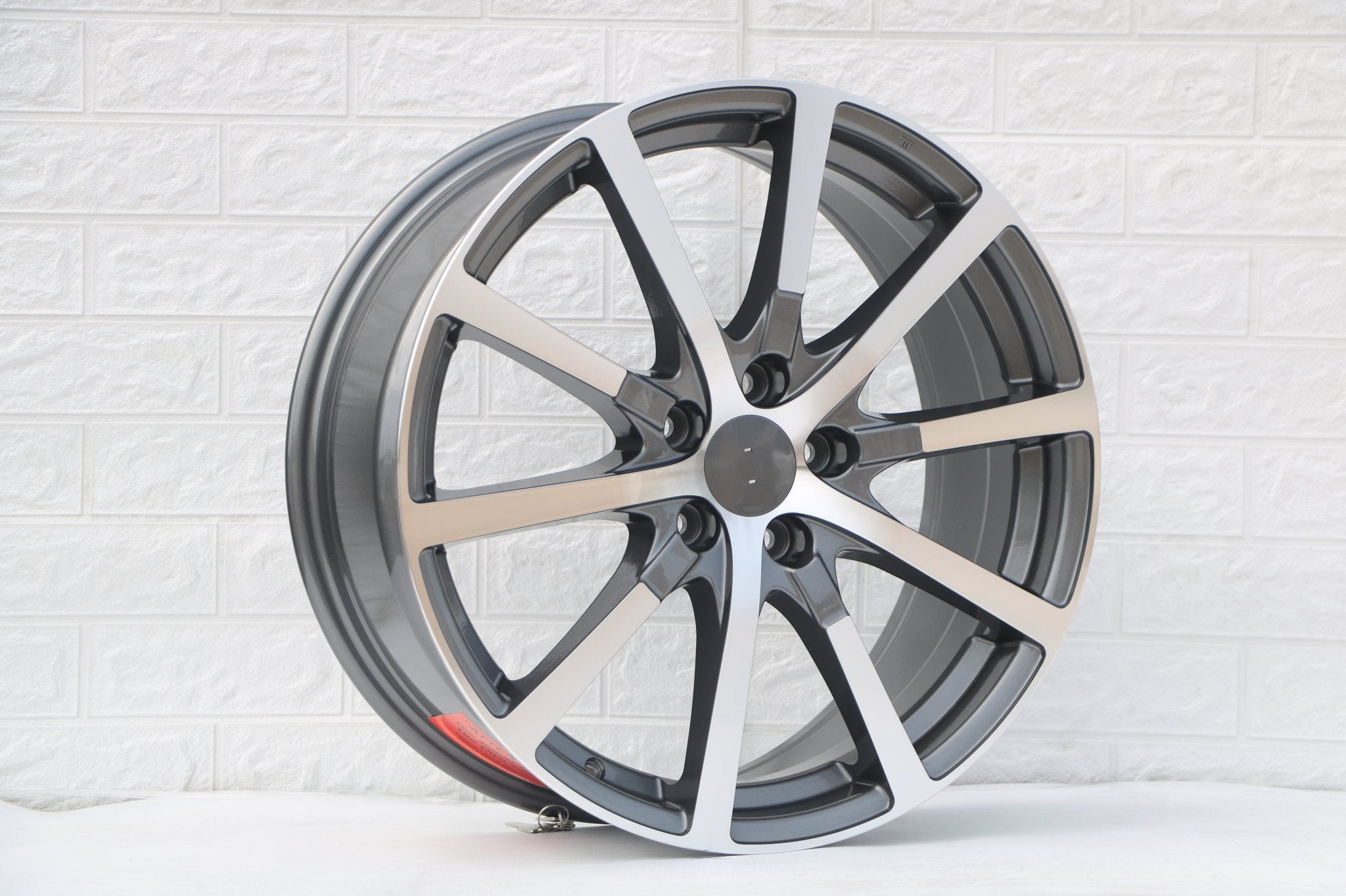 W305 Gunmetal Machined Face 19x8.0 Et 55 CB64.1 5x114.3