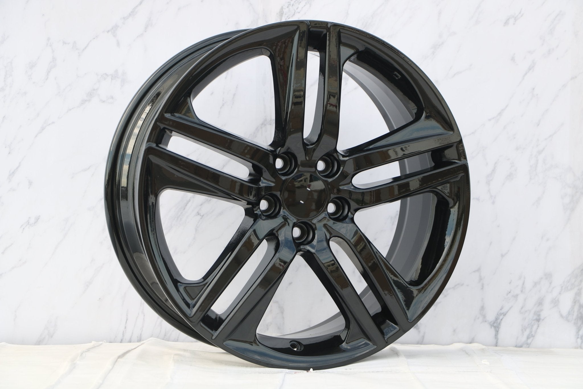 W307 Gloss Black 20x8.5 Et45 5x120 CB64.1