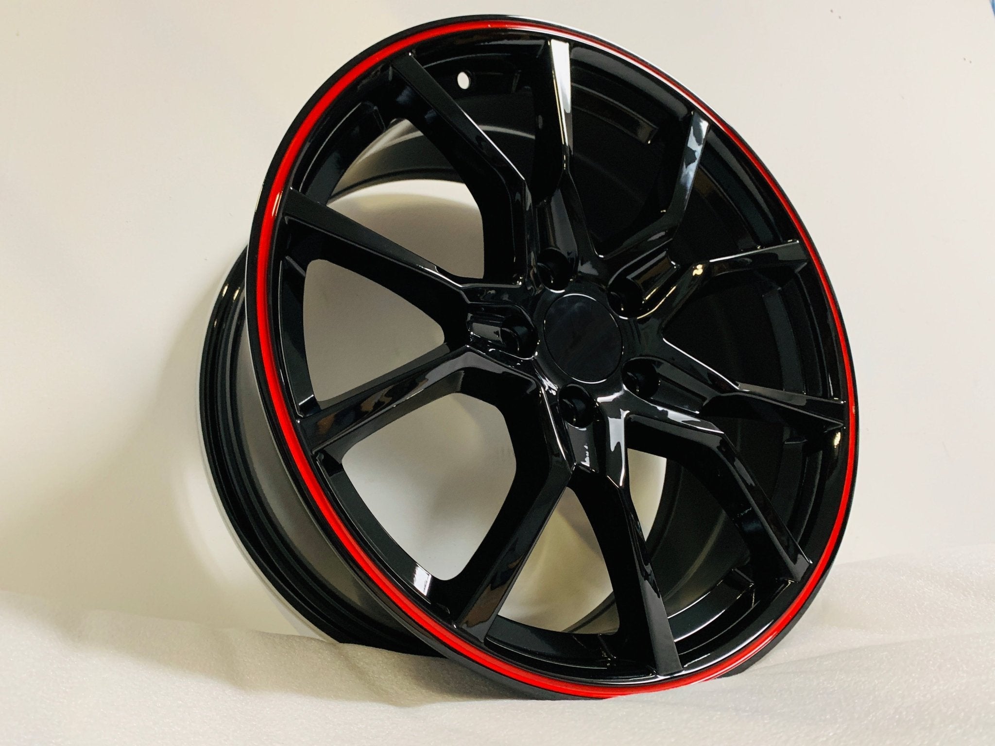 W314 1418 Black with Red Lip 18x8.0 ET41 5x114.3 CB64.1