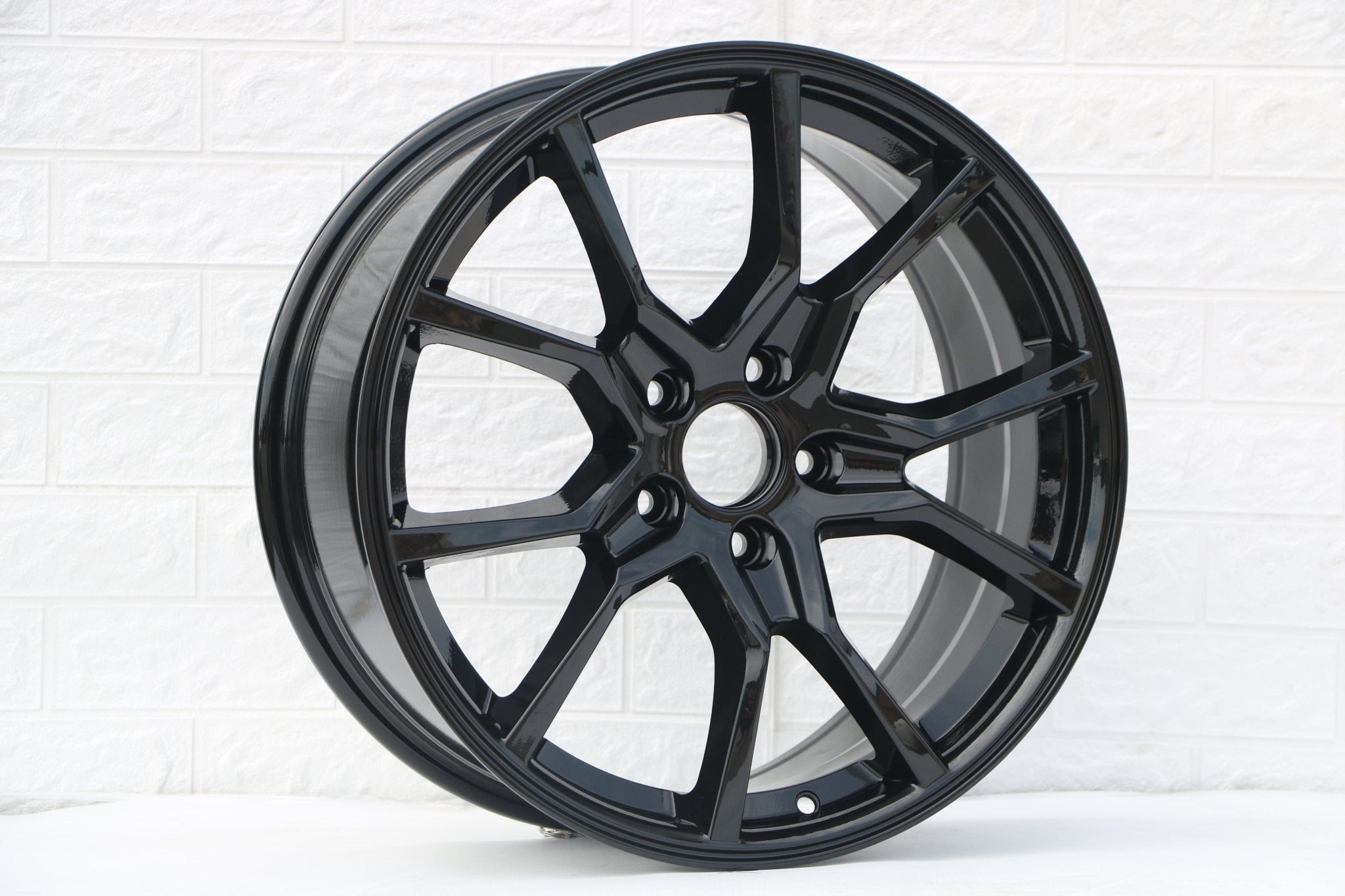 W314 1418 Gloss Black 18x8.0 ET41 5x114.3 CB64.1 C1314-B