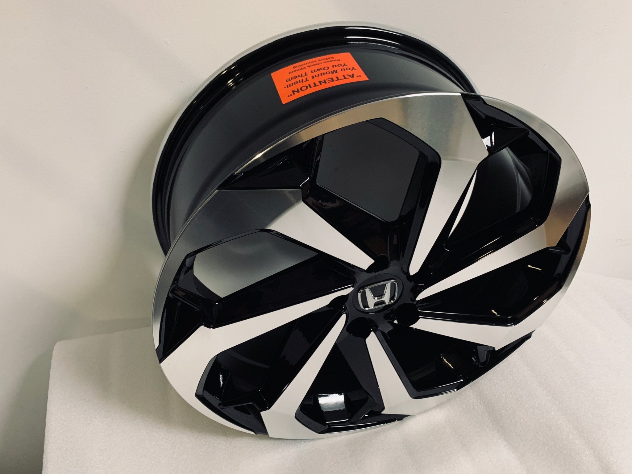 W316 1342 Black Machined Face 20x8.5 ET45 5x114.3 CB64.1