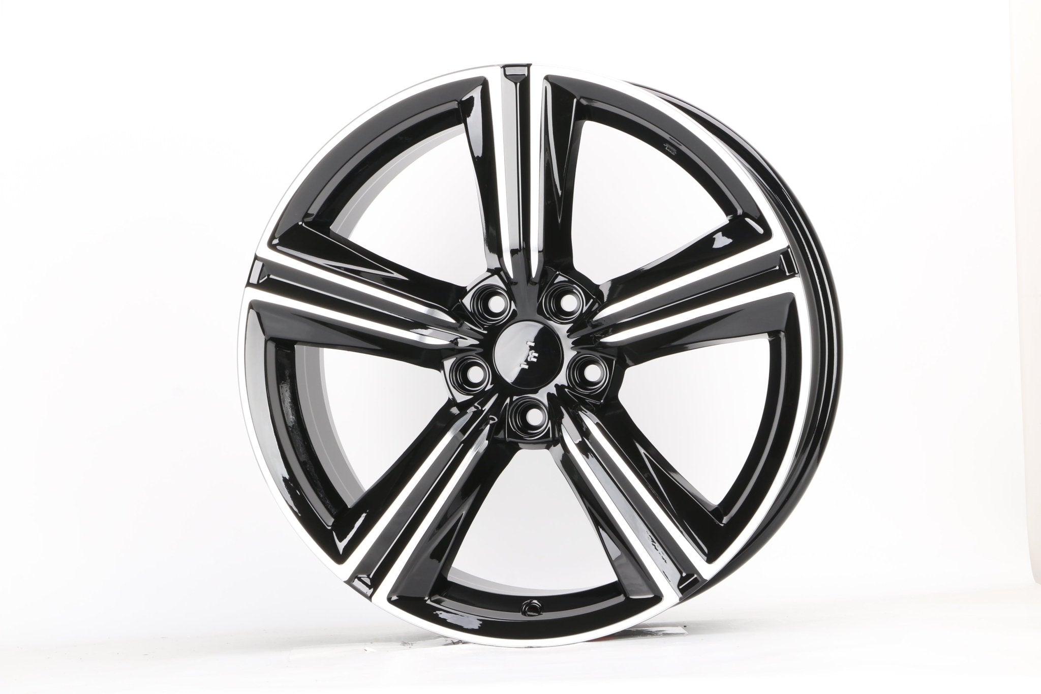 W324 D1910 Black Machined Face 19x8.5 ET50 CB64.1 5x114.3 C1352A-B