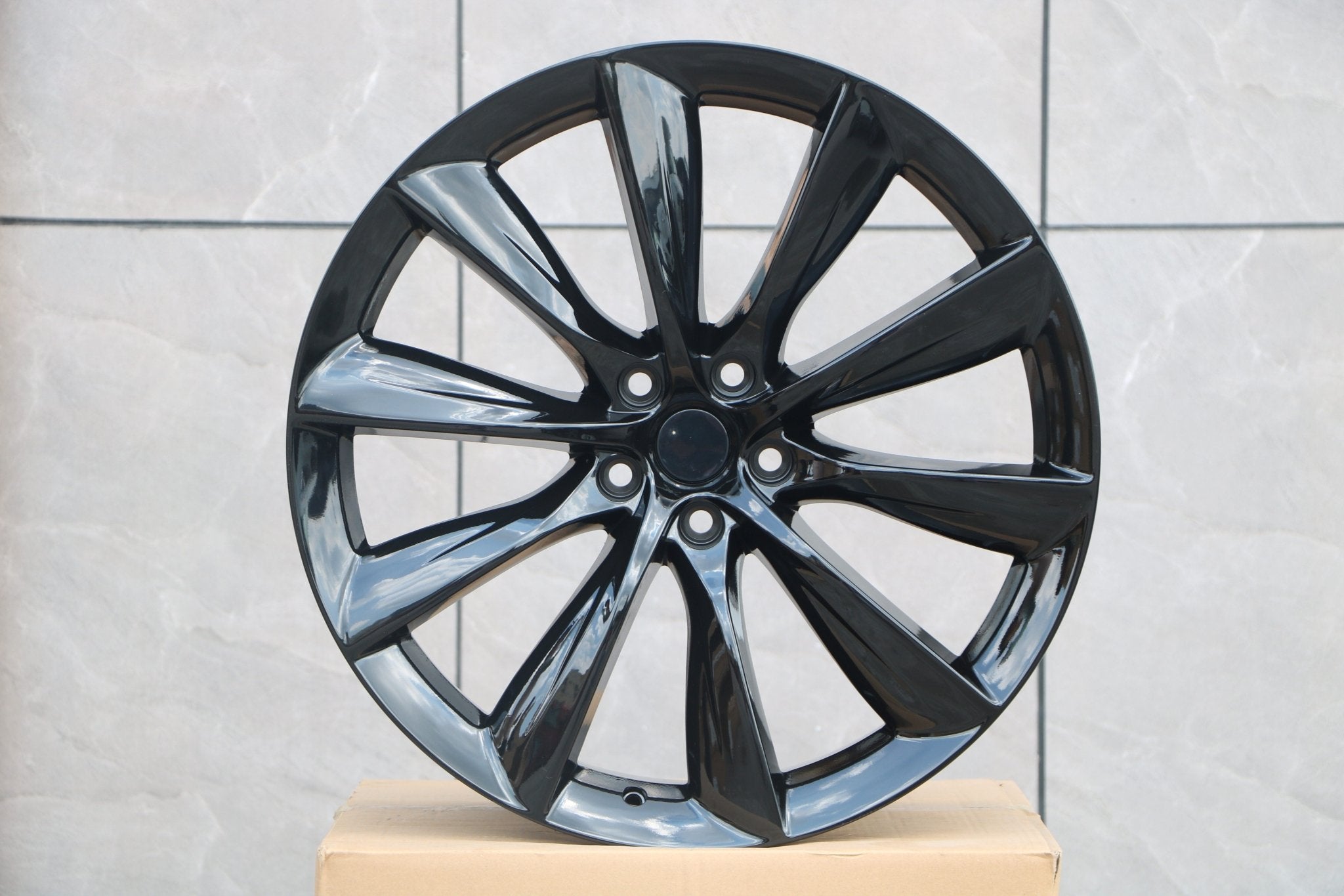 W452 1469 Gloss Black 22x9.0 ET35 5x114.3 CB 73.1 C1385-B