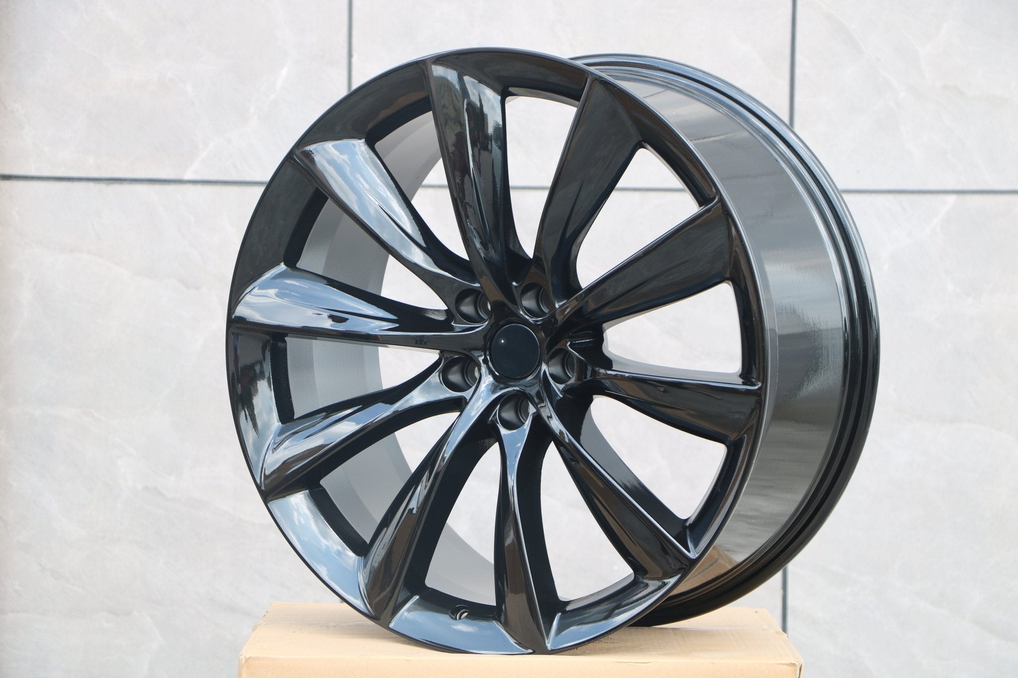 W452 1469 Gloss Black 22x9.0 ET35 5x114.3 CB 73.1 C1385-B