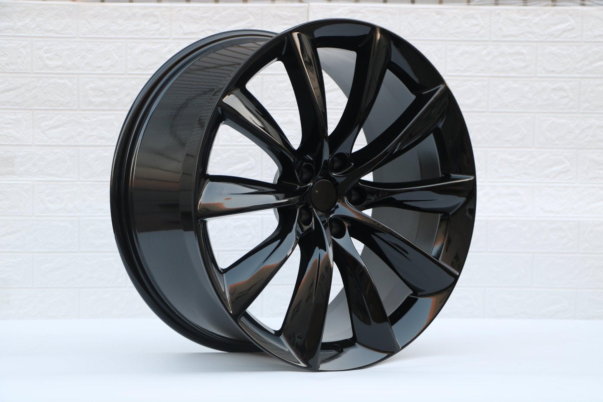 W452 1469 Gloss Black 22x9.0 ET35 5x114.3 CB 73.1 C1385-B