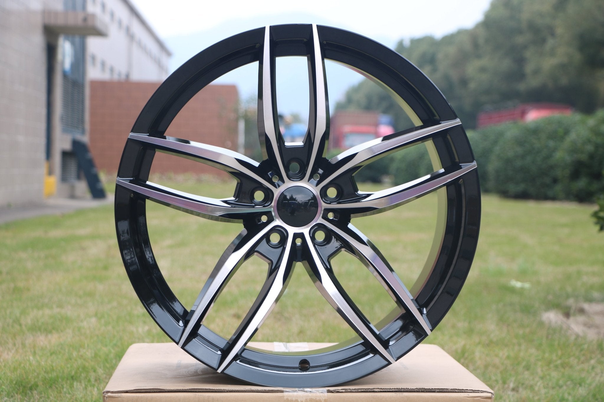 W524 1407 Black Machined Face 19x9.5 Et35 5x114.3 CB73.1