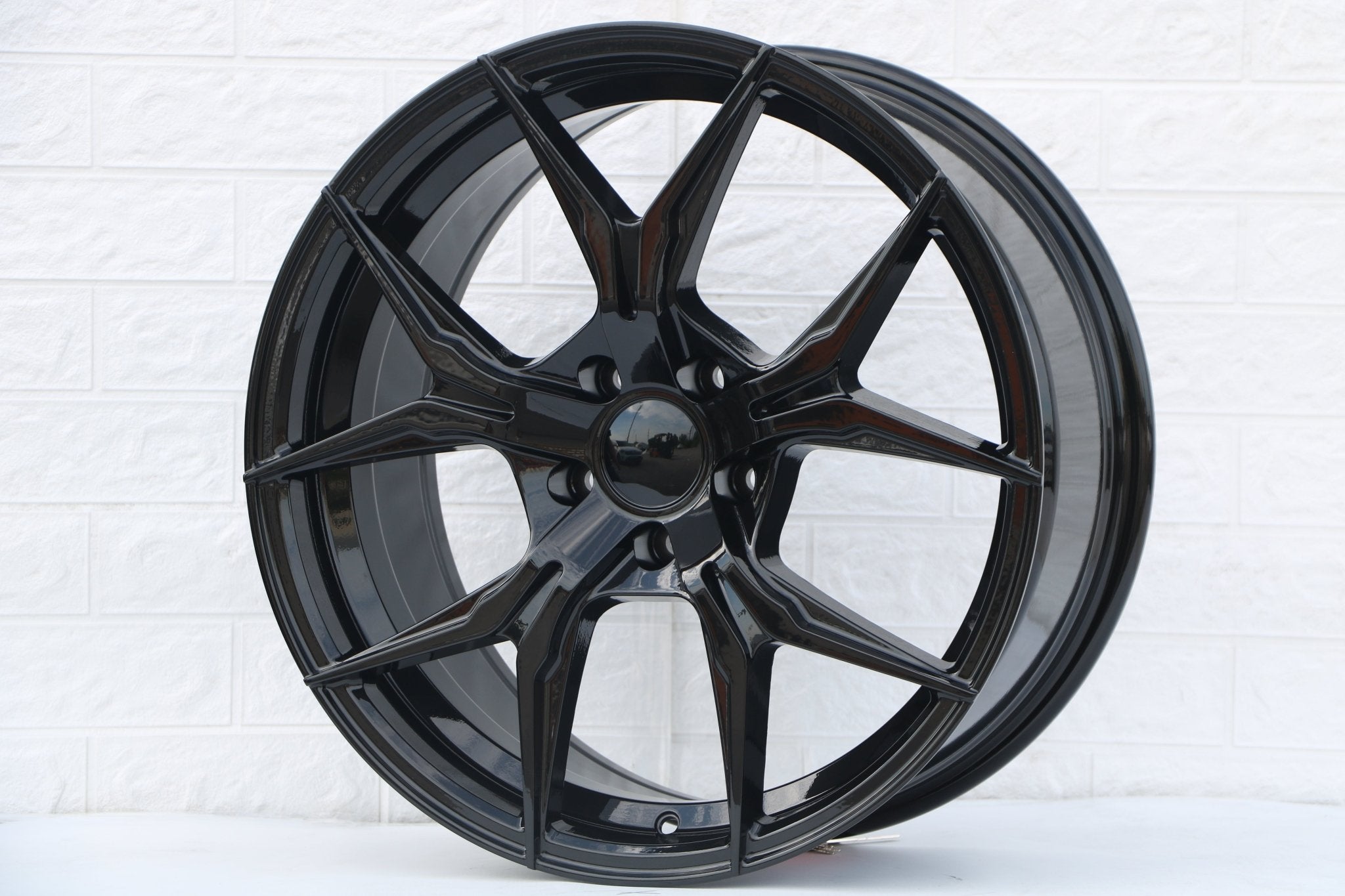 W531 Gloss Black 19x8.5 Et35 5x120 CB72.56