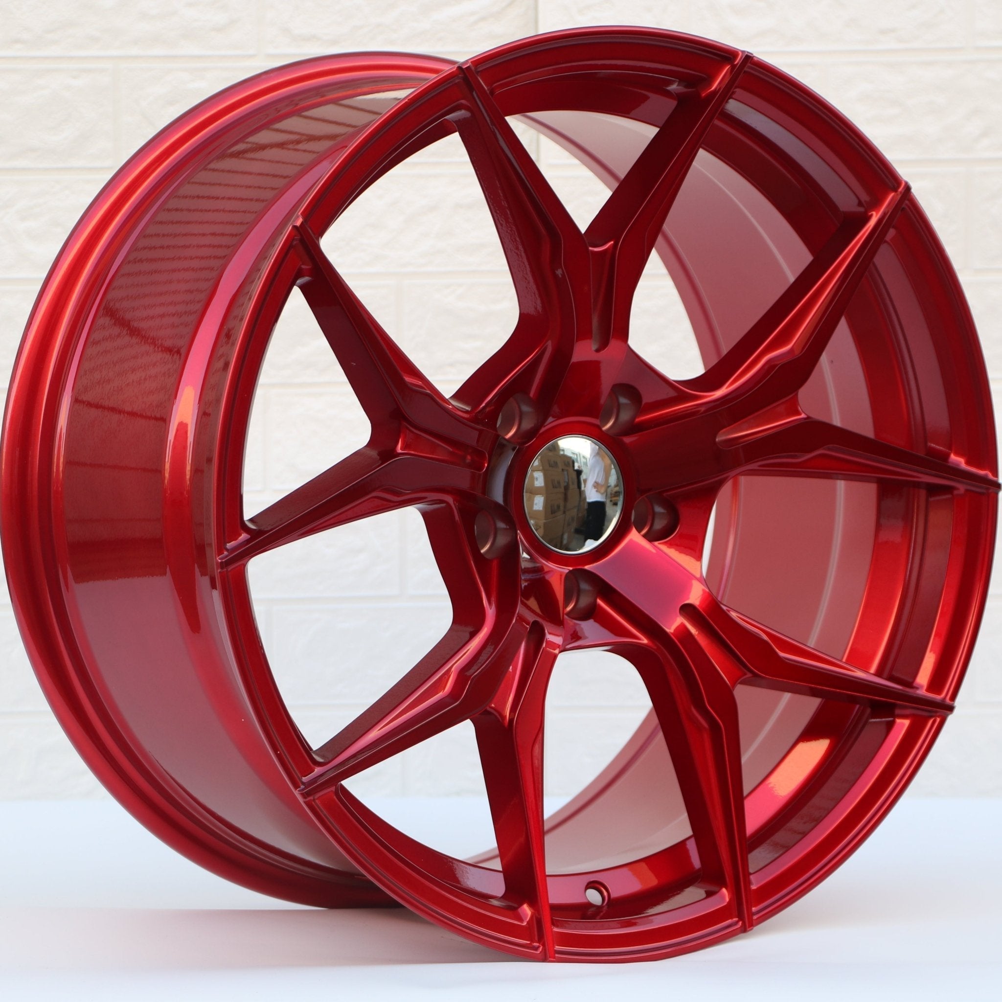 W531 Red 19x8.5 Et35 5x114.3 CB73.1