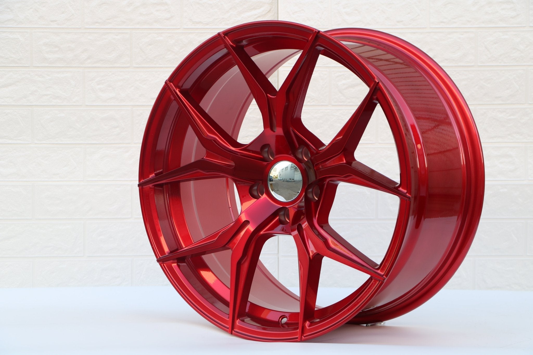 W531 Red 19x8.5 Et35 5x114.3 CB73.1