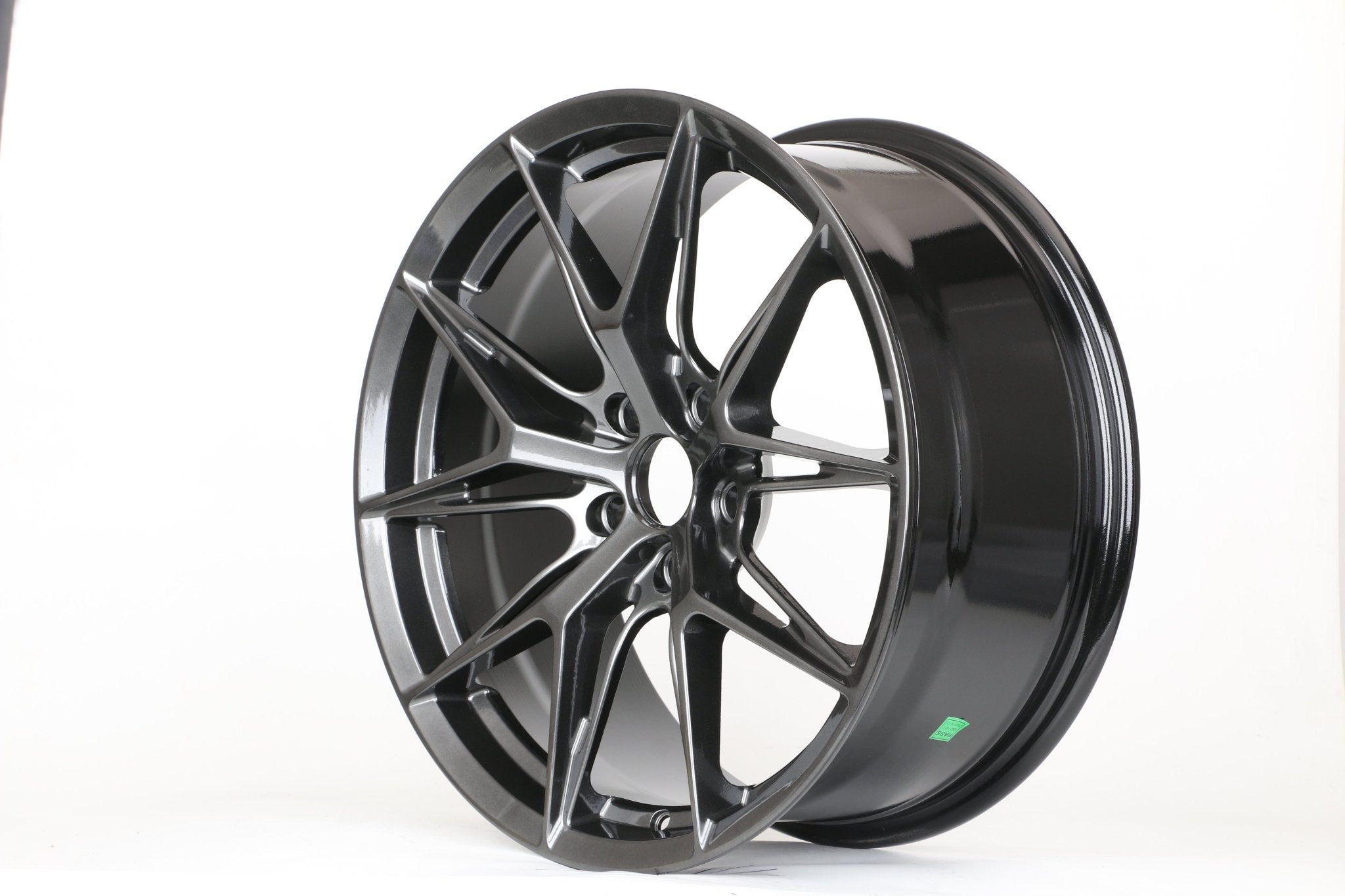 W538 iV-1520 Hyper Black 18x8.0 ET35 5x114.3 CB73.1