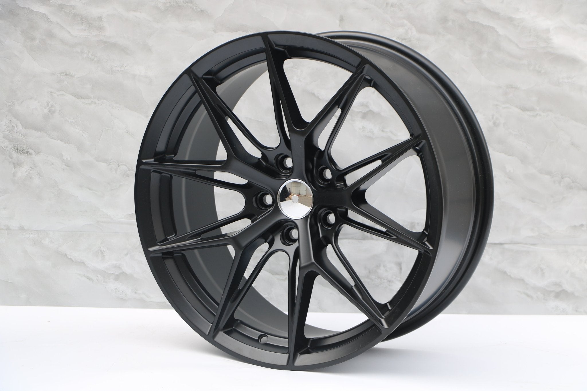 W538 iV-1520 Satin Black 18x8.0 ET35 5x114.3 CB73.1