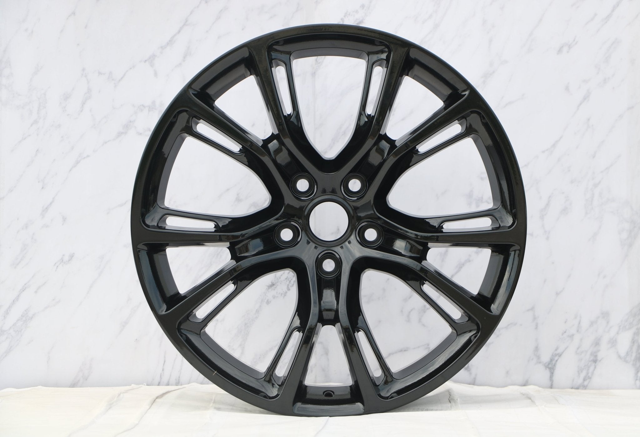 W568 1288 Gloss Black 20x9.5 ET32 5x127 CB71.5