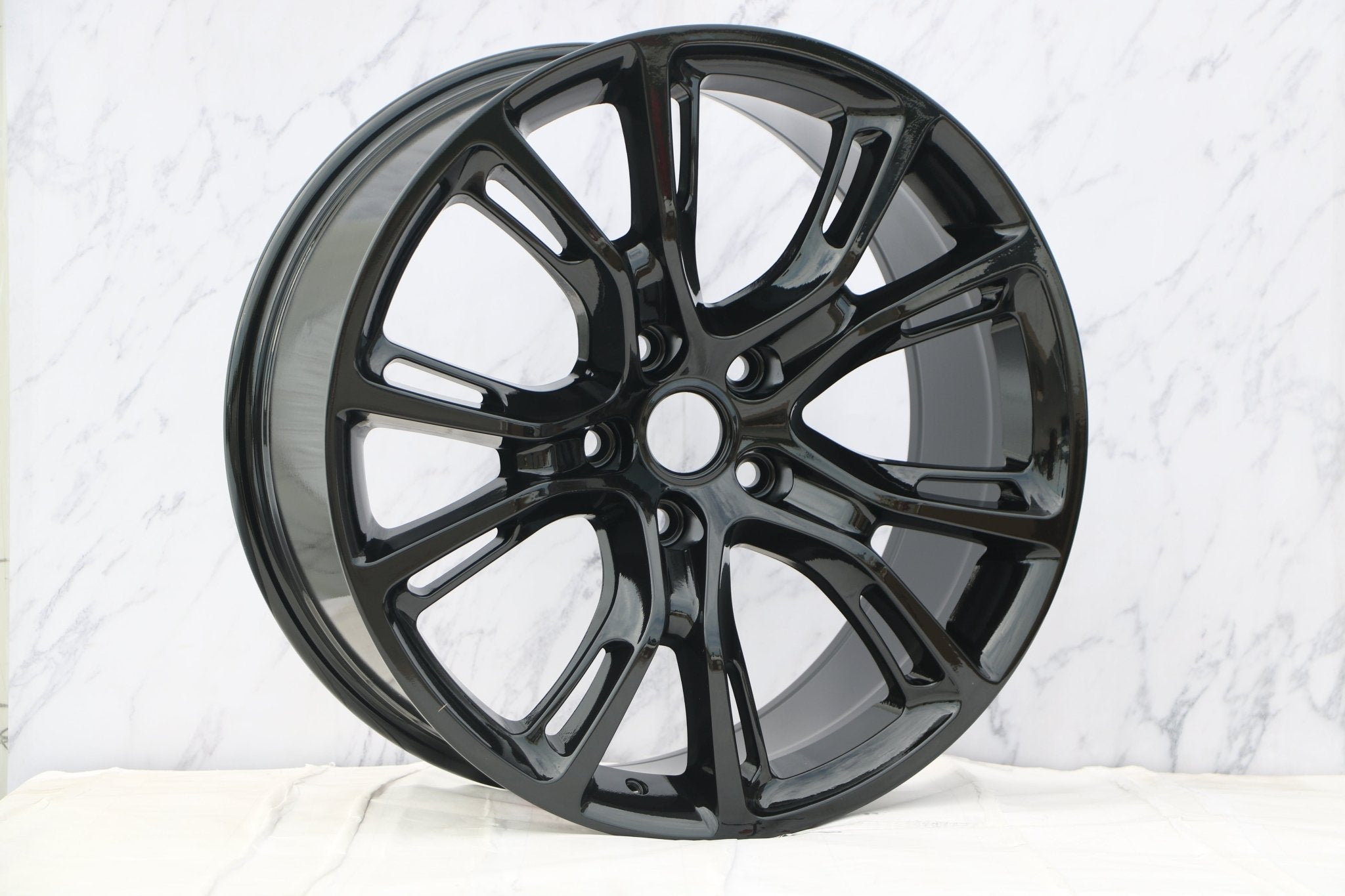 W568 1288 Gloss Black 20x9.5 ET32 5x127 CB71.5