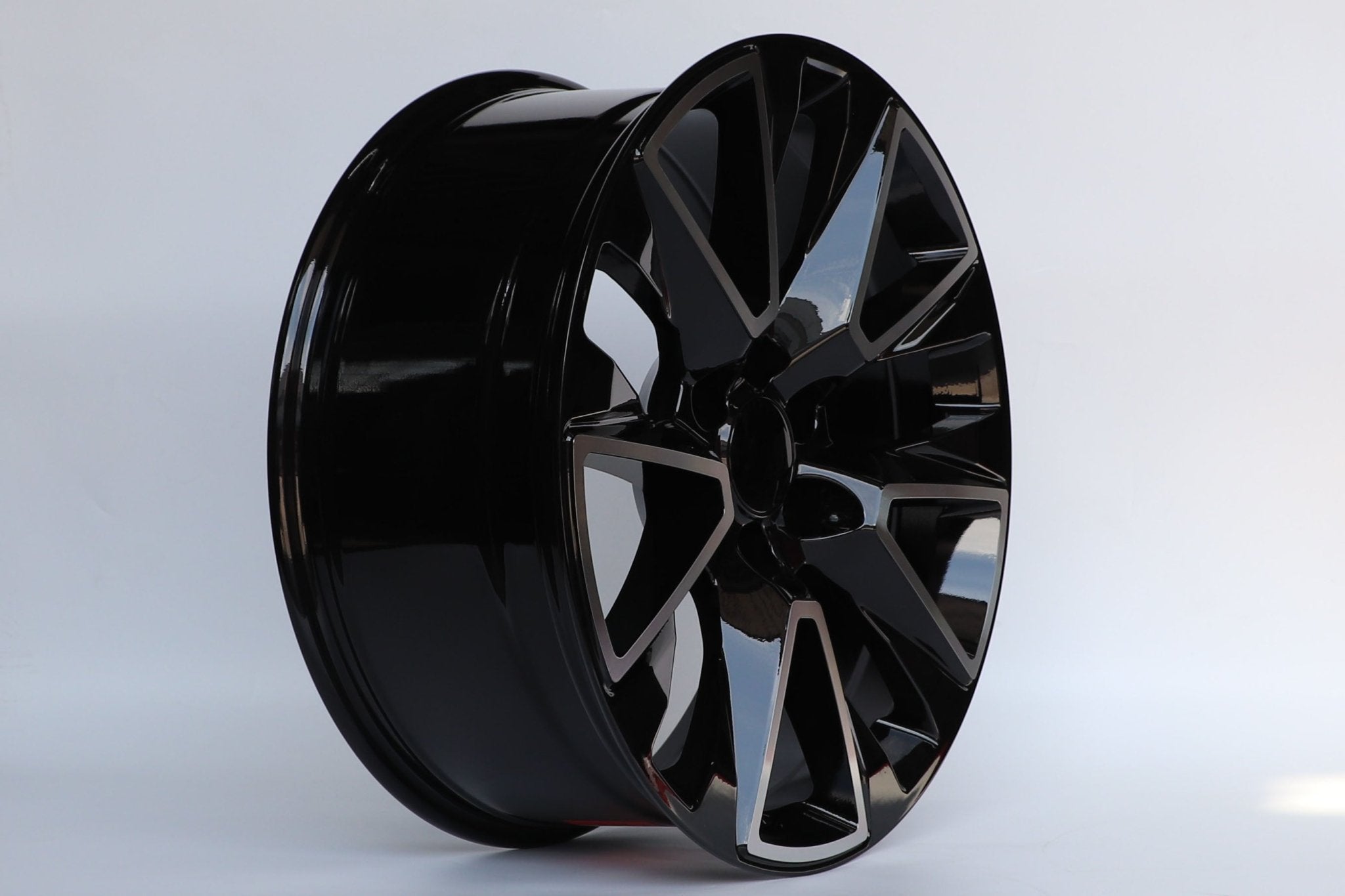 W574 D1752 Black Machined Face 22x9.0 ET24 6x139.7 CB78.1