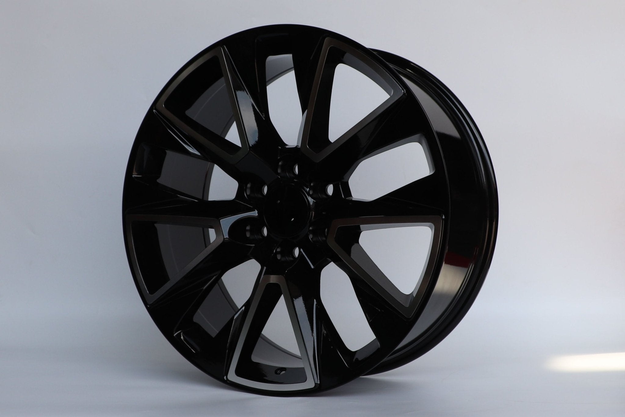 W574 D1752 Black Machined Face 22x9.0 ET24 6x139.7 CB78.1