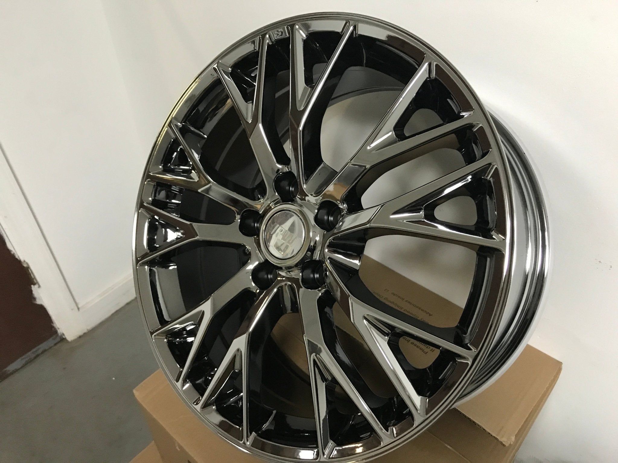 W591 Black Chrome 18x8.5 ET 56 CB70.3 5x120.7