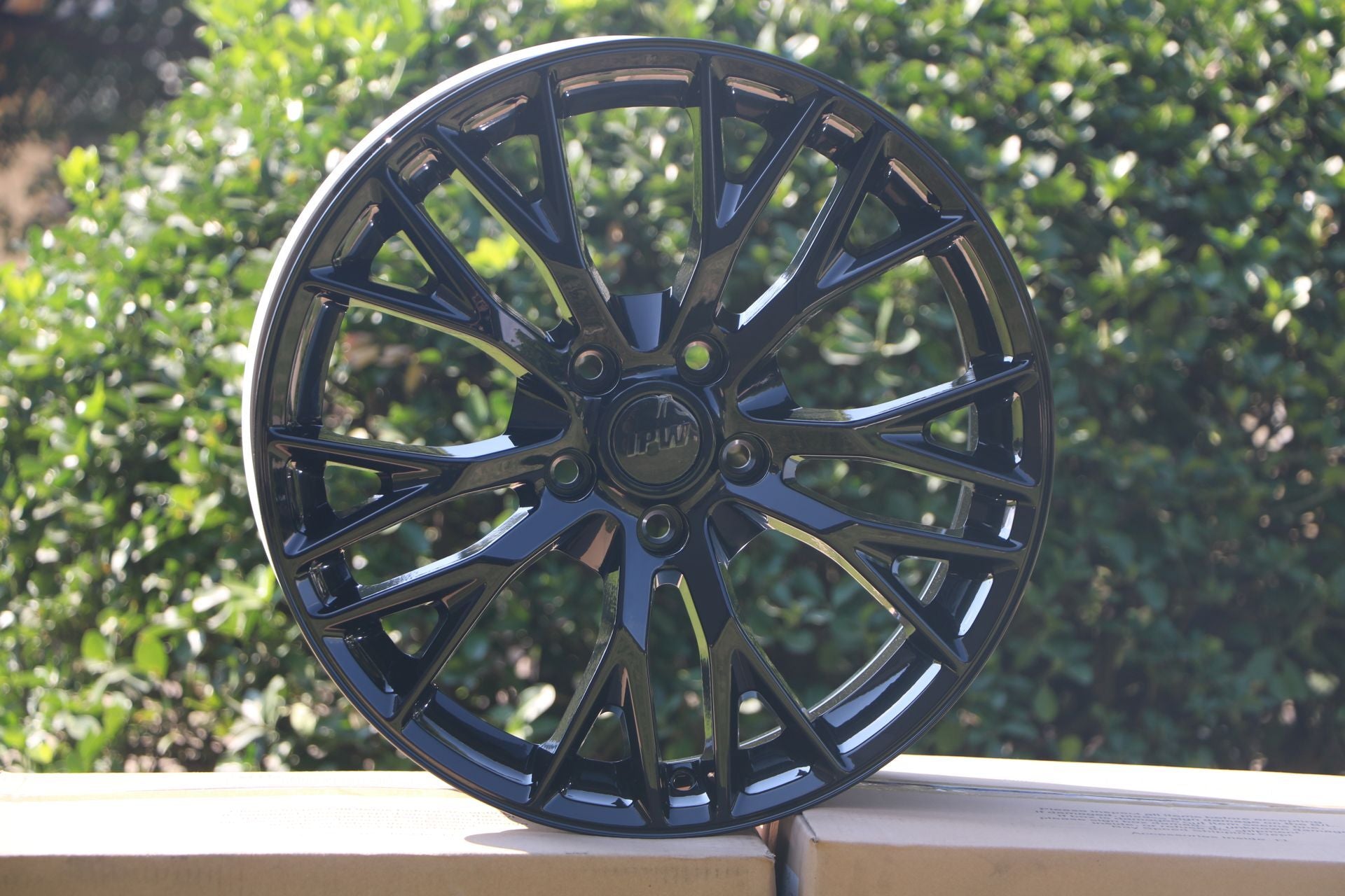 W591 D1187 Gloss Black 18x8.5 5x120.7 ET59 CB70.3 C1187-B