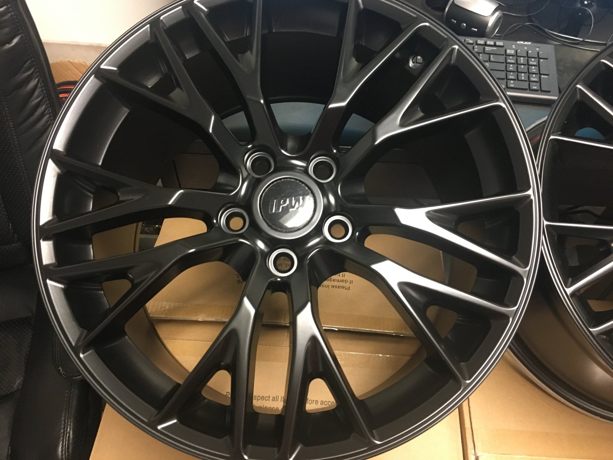 W591 Satin Black 18x8.5 ET56 CB70.3 5x120.7 - WCC 57mm, inside 47.5mm C1187-LA5B