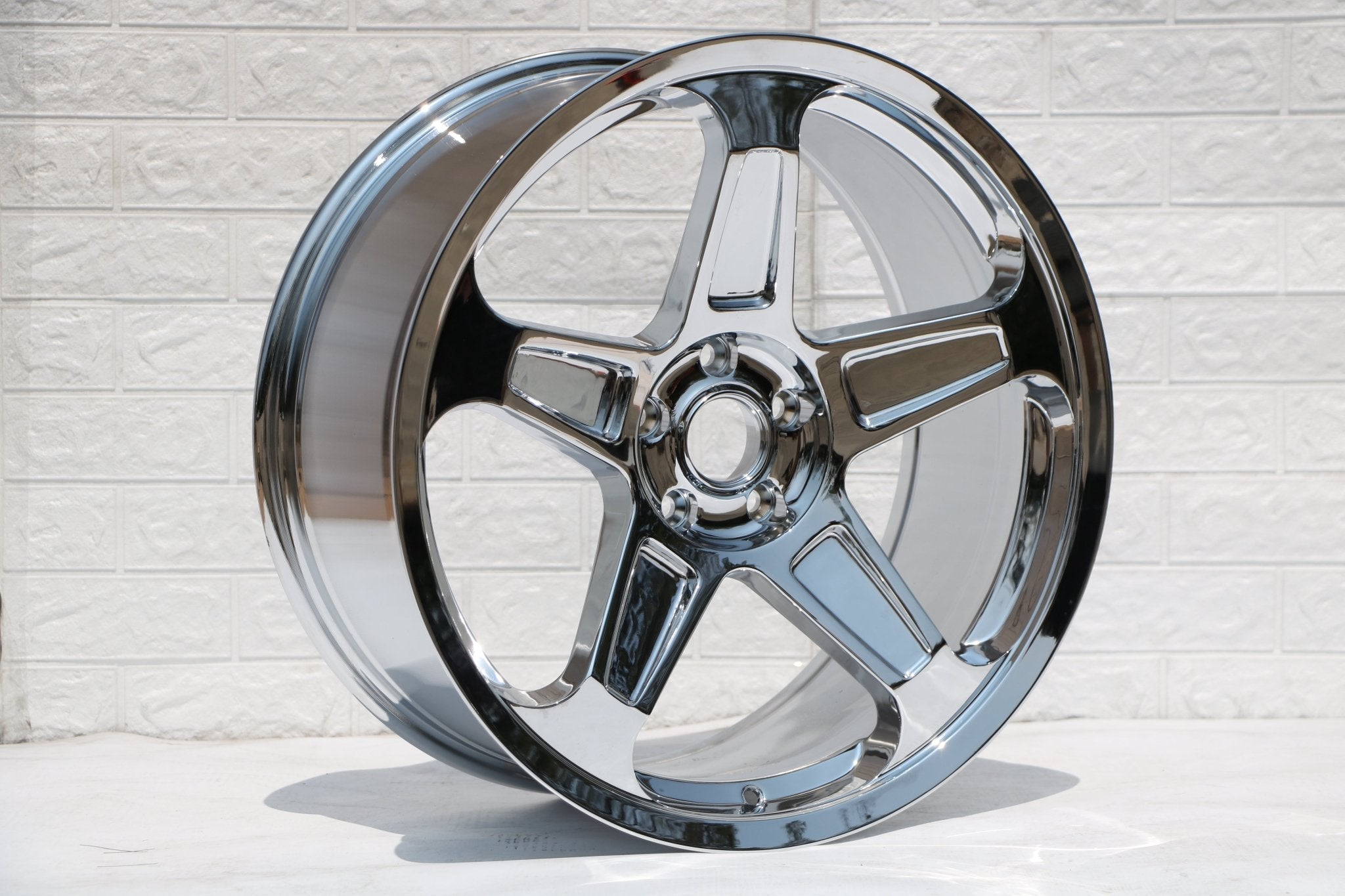 W597 Chrome 20x9.0 ET20 5x115 CB71.5